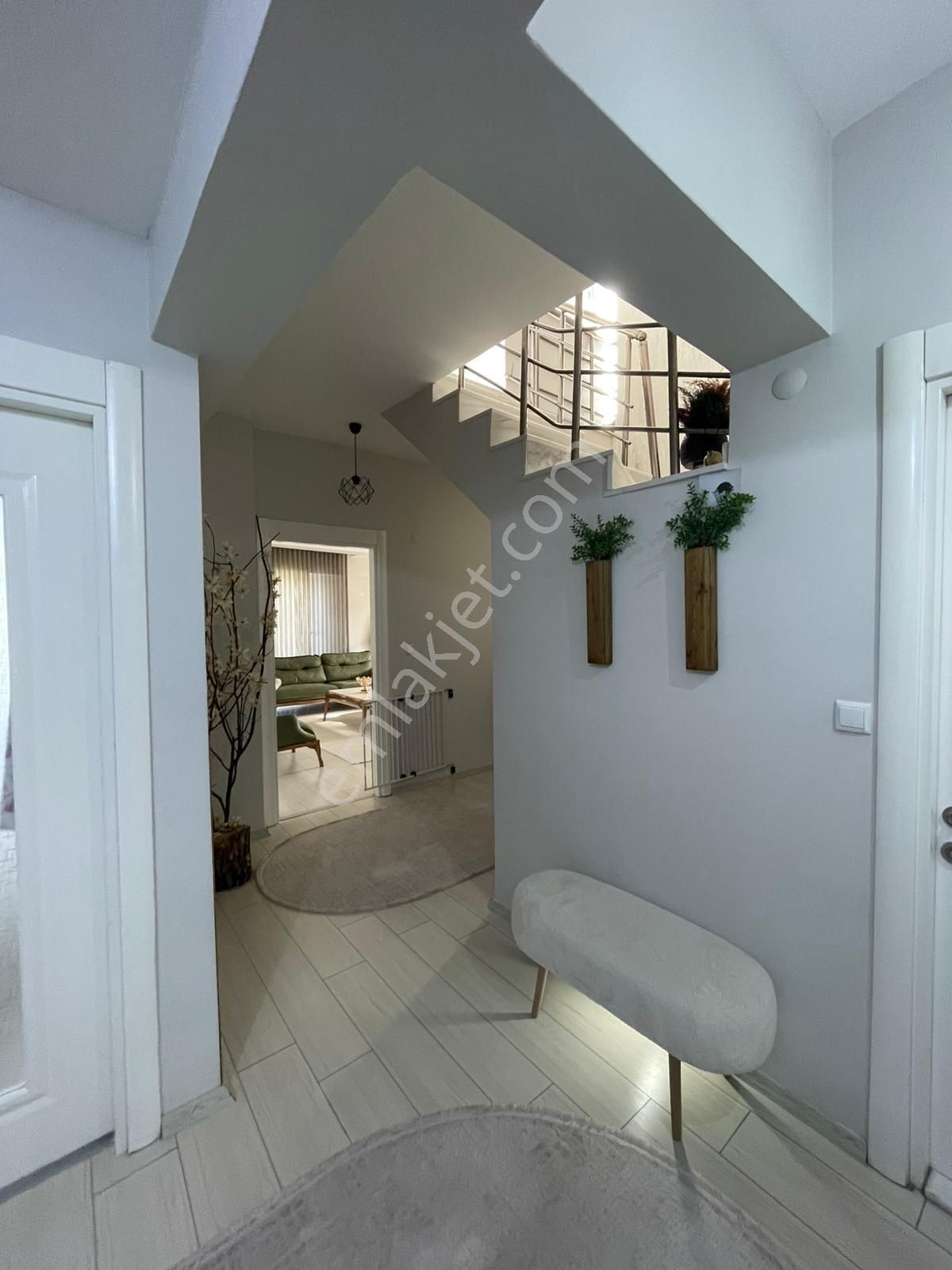 Afyon Üçok Emlaktan Dervişpaşa Mah Merkezde Satılık Lüx 4+1 Köşe Sıfır Niteliğinde Dublex Daire - Görsel 4