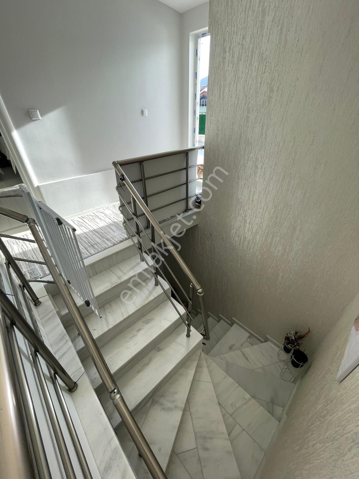 Afyon Üçok Emlaktan Dervişpaşa Mah Merkezde Satılık Lüx 4+1 Köşe Sıfır Niteliğinde Dublex Daire - Görsel 21