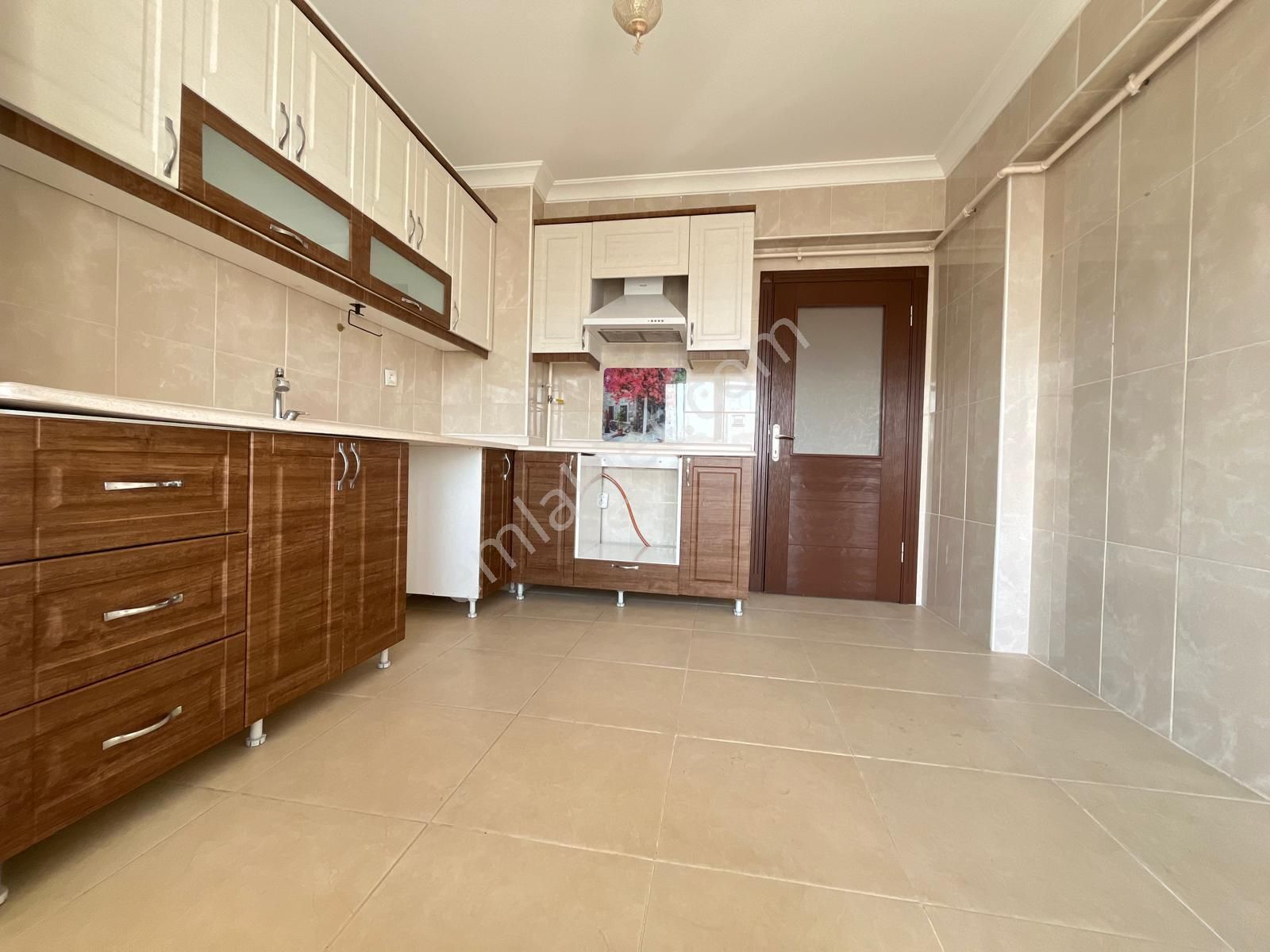 Şentepe Teleferik Yakını Sitede Ebebeyin Banyolu Masrafsız Satılık Daire** - Görsel 6