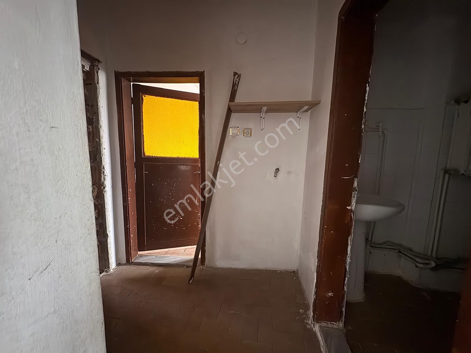 Mollateamemlak Bayrampaşa Devlet Hastanesinin Karşı Sokağında Satılık 2+1 Daire - Görsel 23