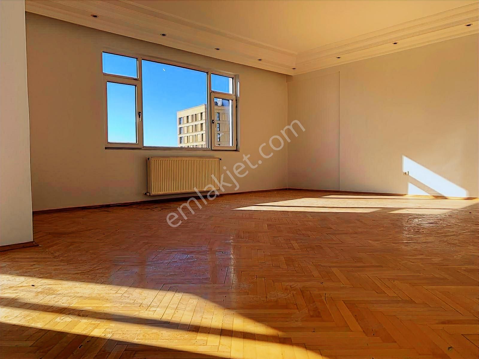 Pendikte Deniz Manzaralı Kiralık 6+2, Net 300 M² Dubleks Daire - Görsel 30