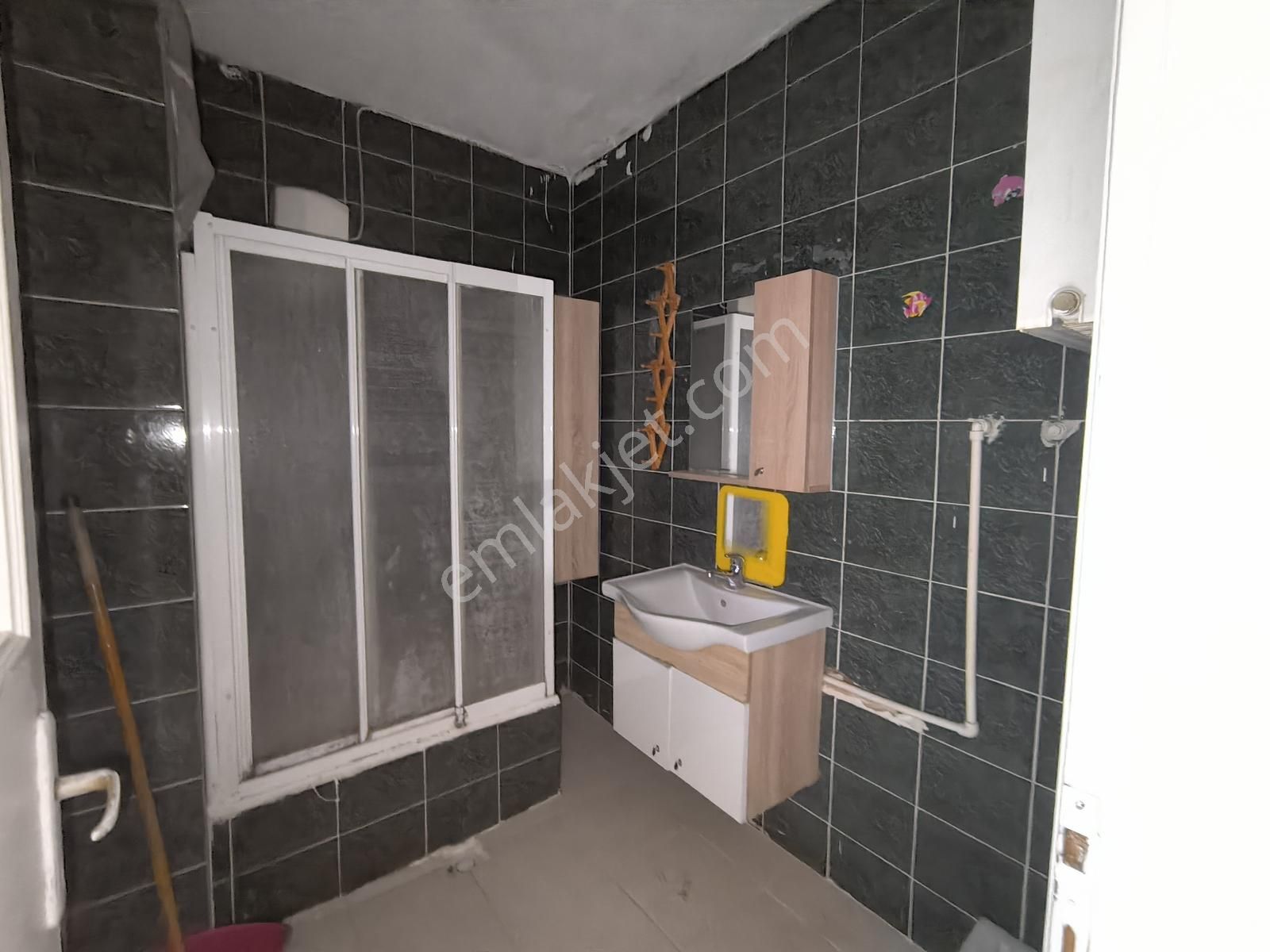 Bahçelievler Çobançeşmede Merkezi Konumda Kiralık 2+1 Daire - Görsel 14