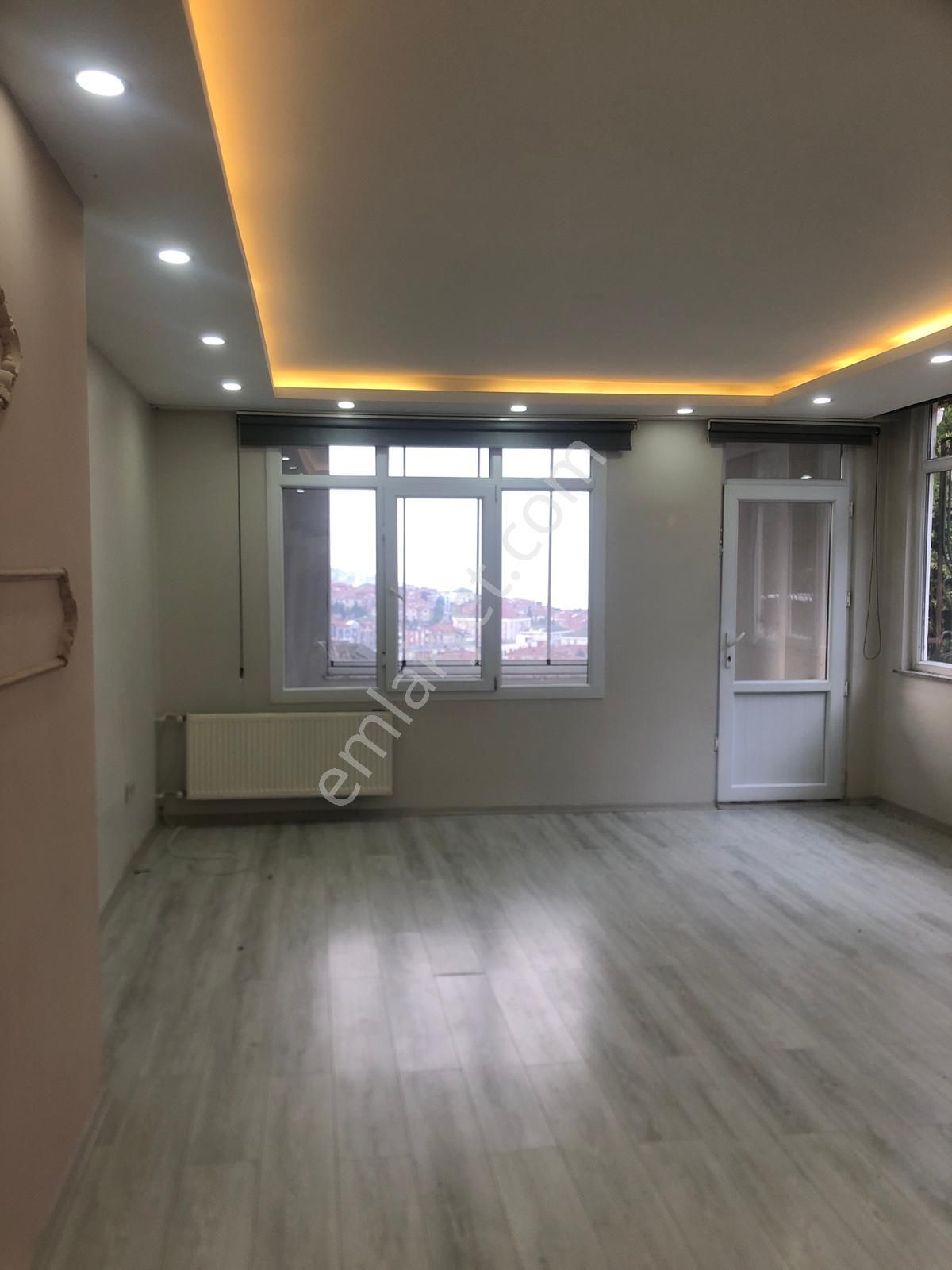 Büyükçekmece Fatih Mah Lüx Merkezi Geniş Bahçekatı 3+1 Satılık Daire - Görsel 2