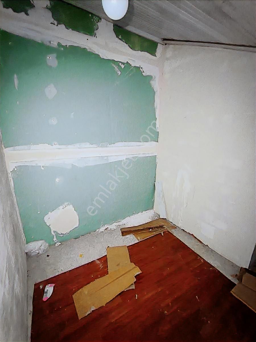 Koru Emlaktan Kiralık Emiroğlu Ana Caddeye Yakın 1+1 Daire - Görsel 11
