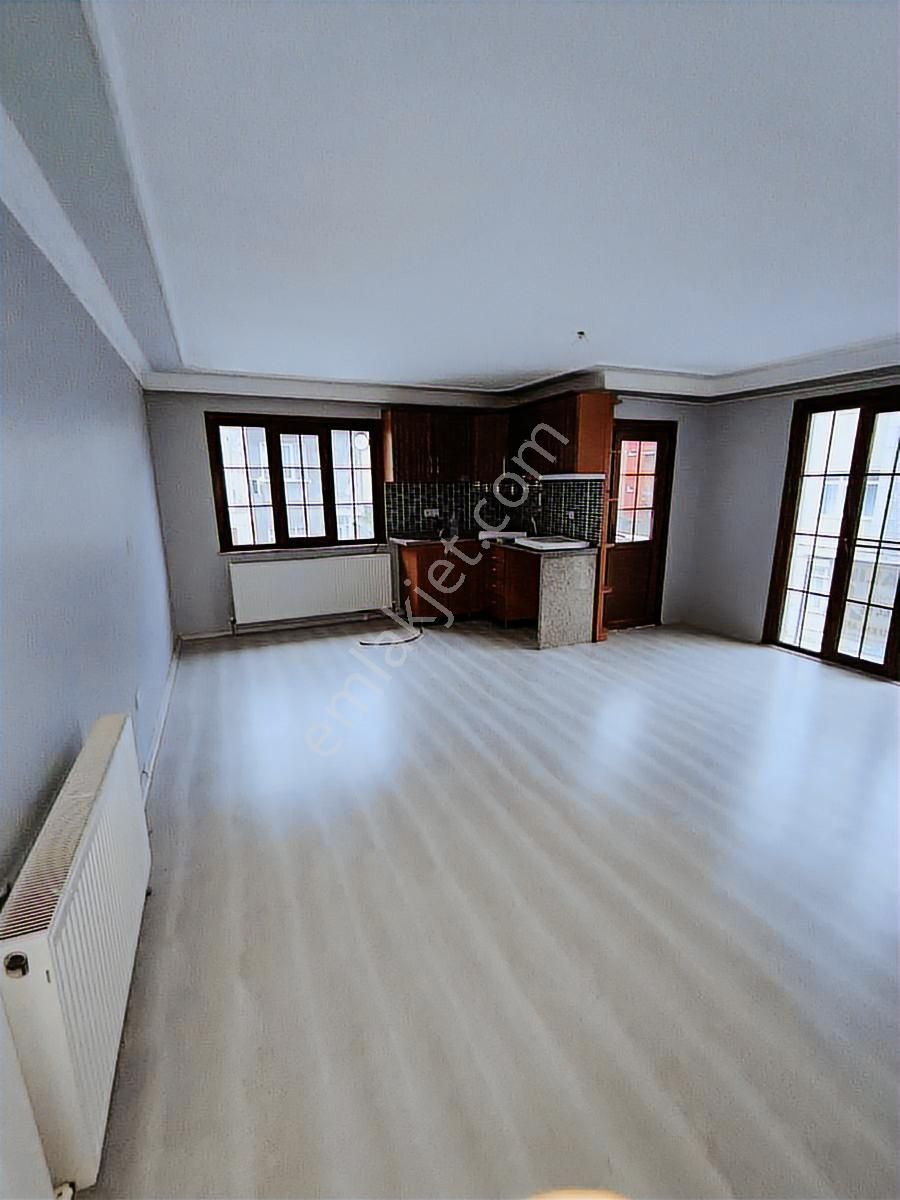 Koru Emlaktan Kiralık Emiroğlu Ana Caddeye Yakın 1+1 Daire - Görsel 6