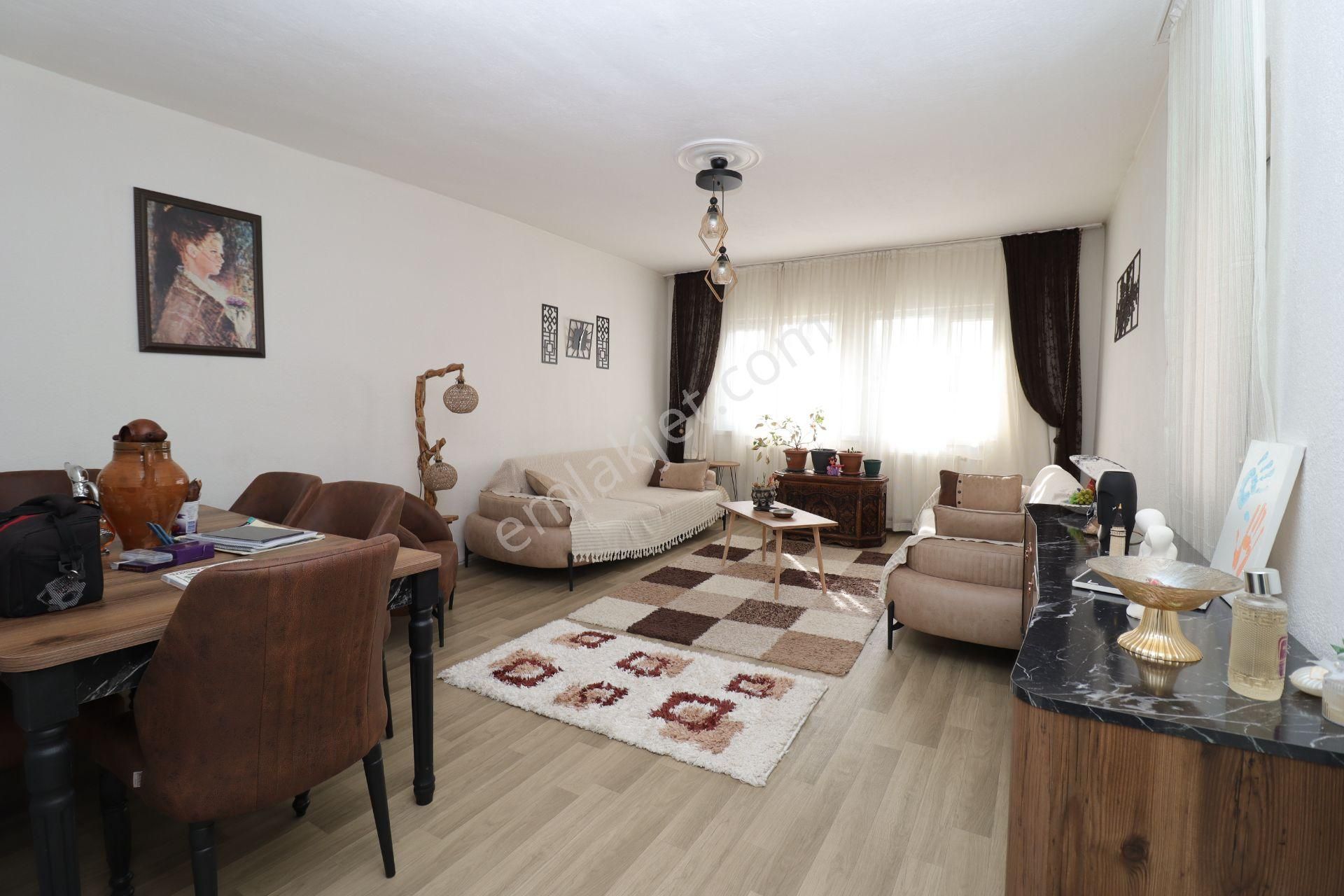 Akif'ten Oğuzlar'da 3+1 Site İçi Çarşı&pazar Yakını Katta Satılık Daire - Görsel 2