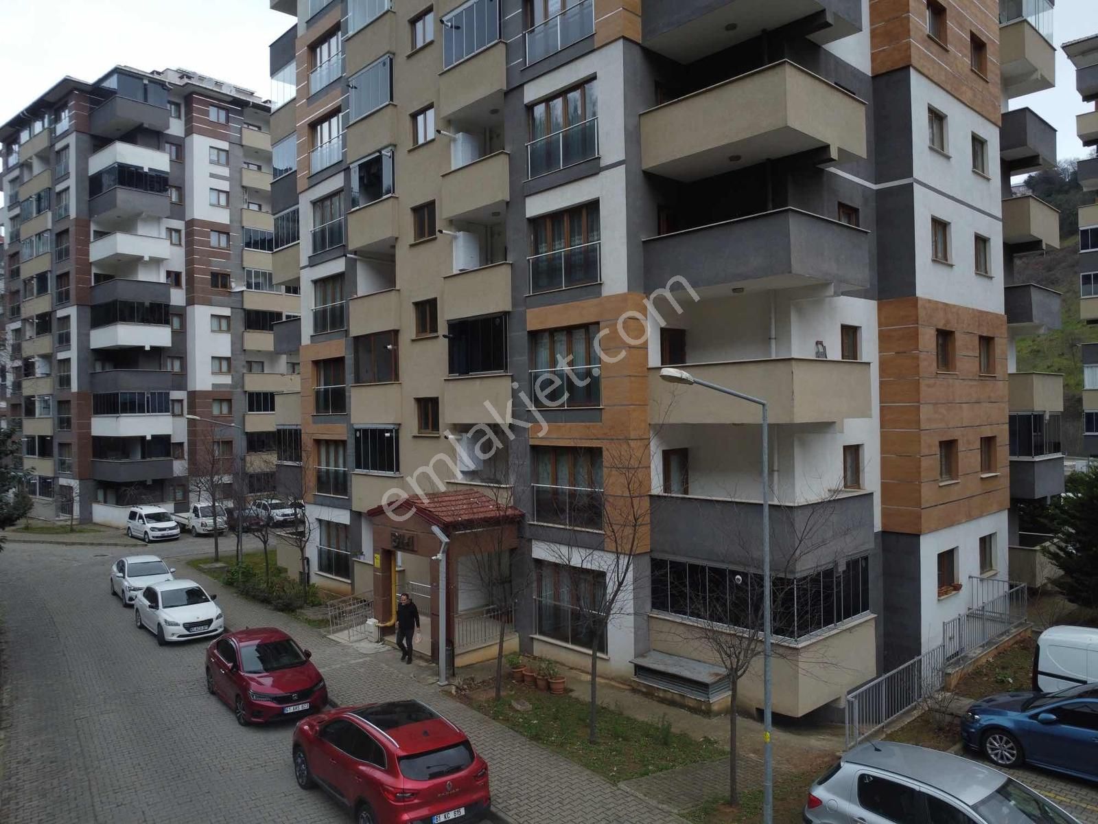 Trabzon Yomra Tokide Fırsat Daire - Görsel 11