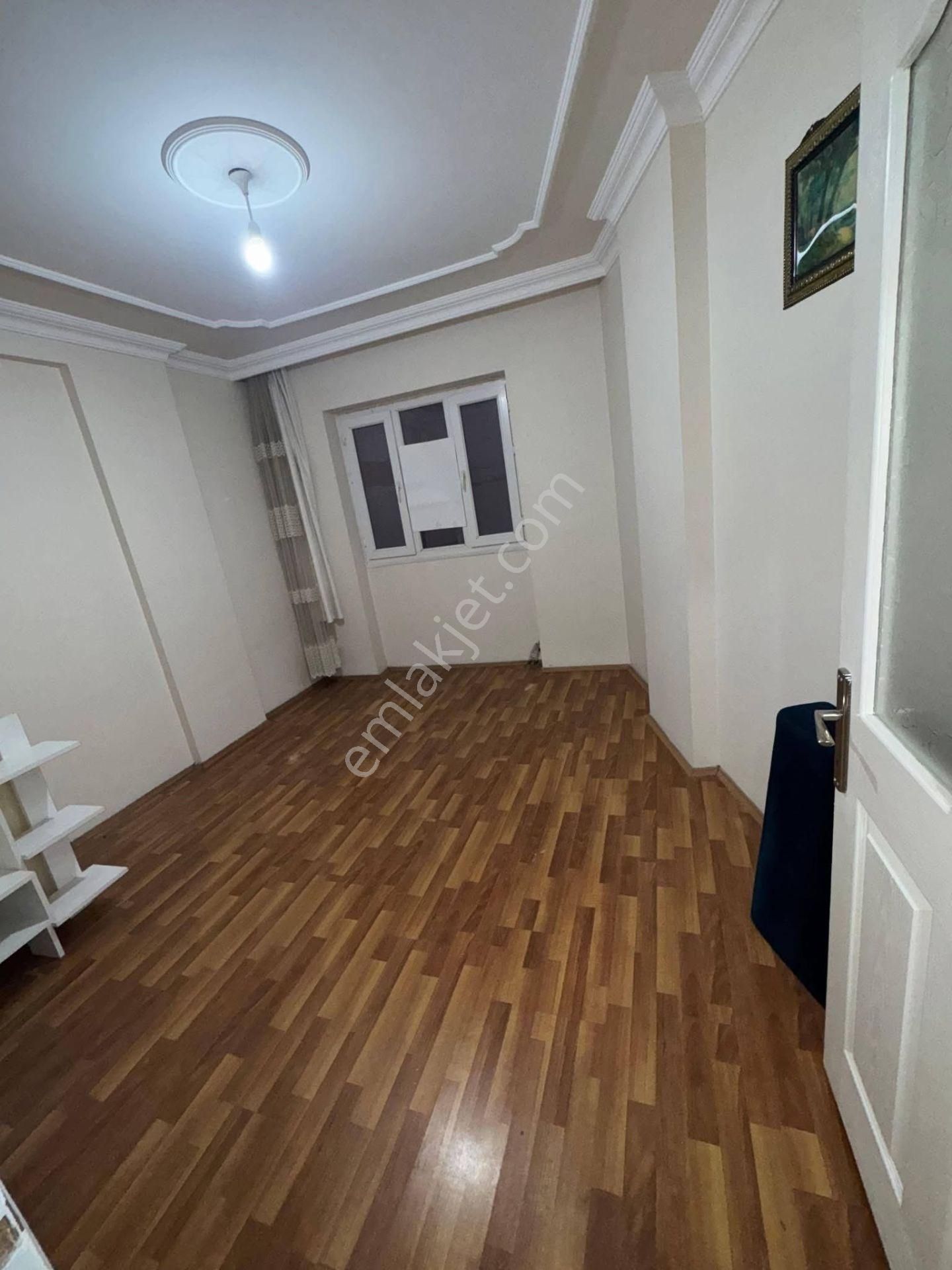 Turgutlu Satılık Yıldırım Mah 1+1 Oda 2. Ara Kat 85m2 Caddede Tek Daire Üzeri - Görsel 3