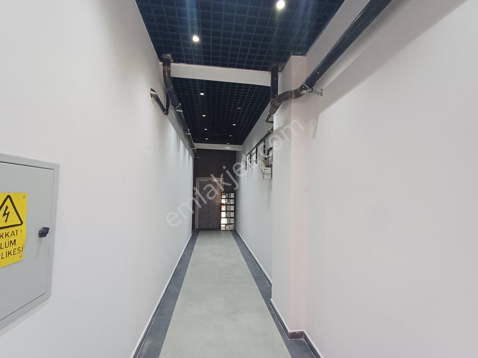 Tevfik Saglam Cadde Yakını Kot 2 Yapılı 3+1 - Görsel 9