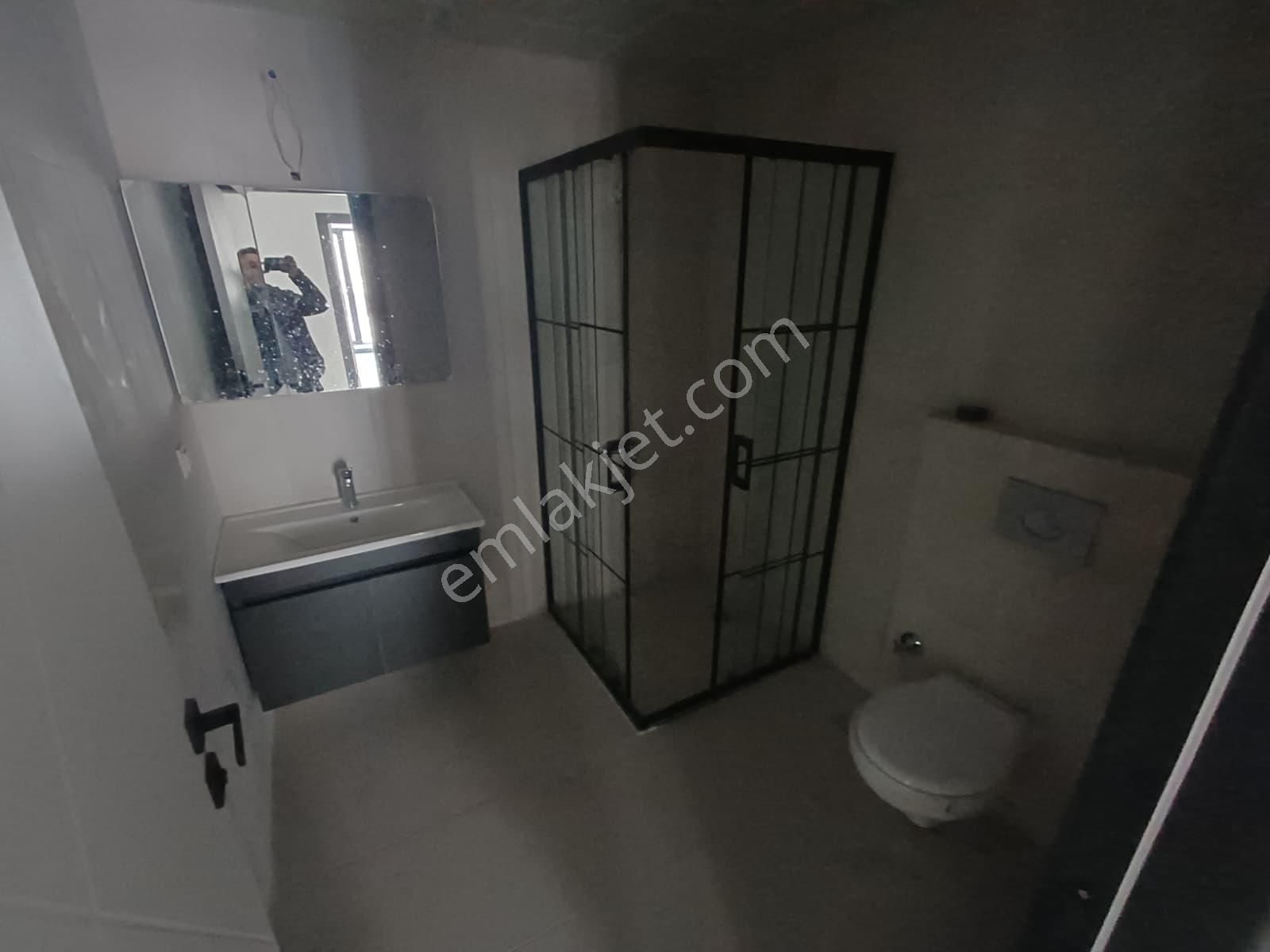 Tevfik Saglam Cadde Yakını Kot 2 Yapılı 3+1 - Görsel 27