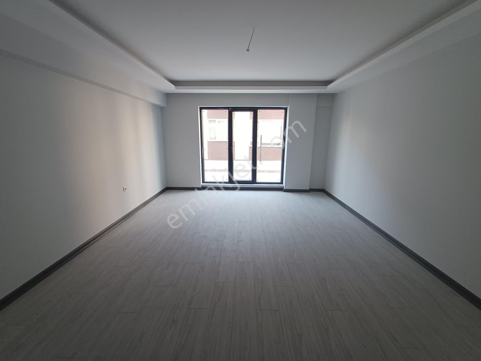 Tevfik Saglam Cadde Yakını Kot 2 Yapılı 3+1 - Görsel 25