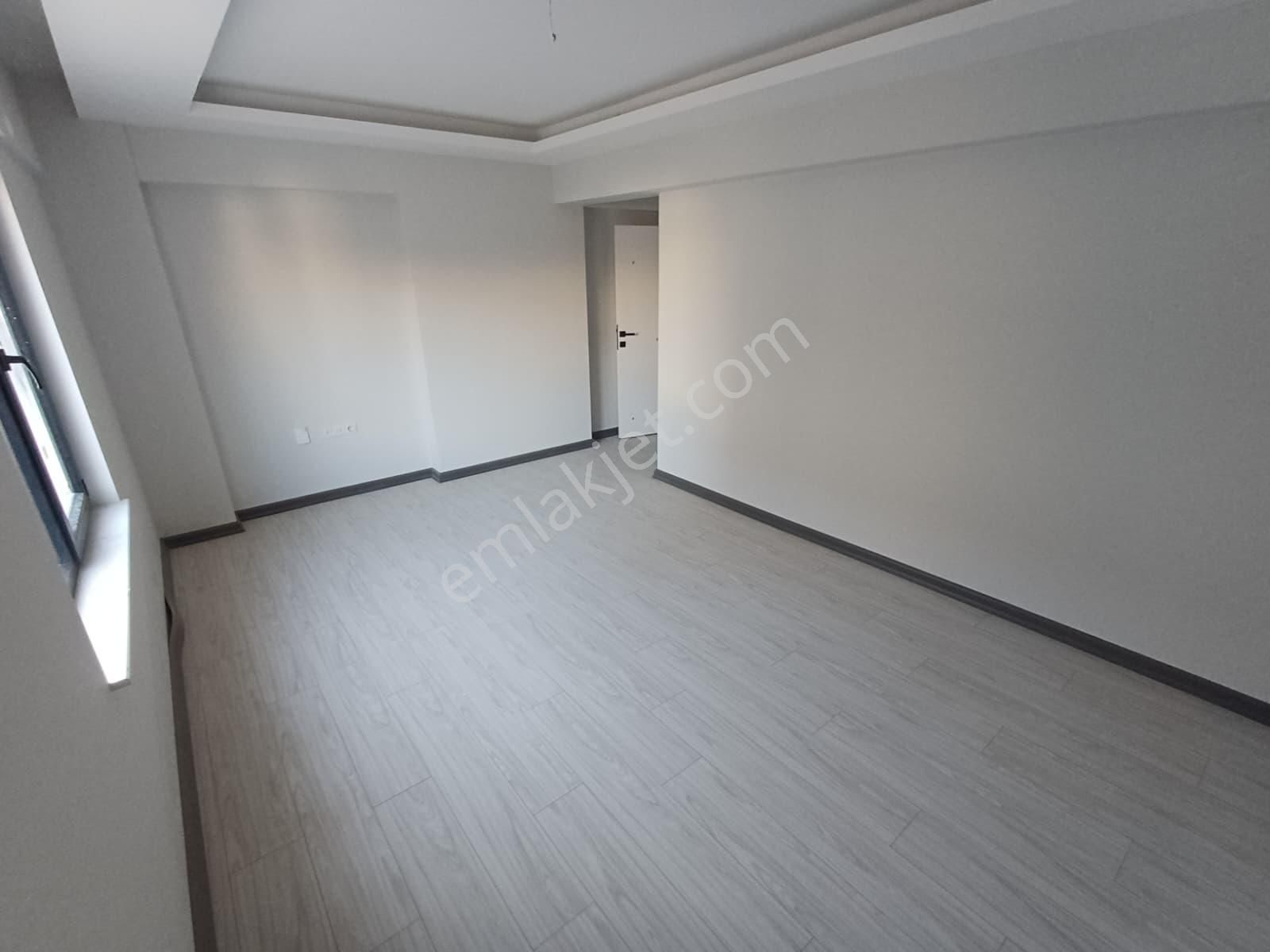 Tevfik Saglam Cadde Yakını Kot 2 Yapılı 3+1 - Görsel 4