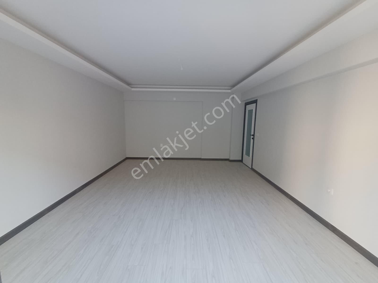 Tevfik Saglam Cadde Yakını Kot 2 Yapılı 3+1 - Görsel 16