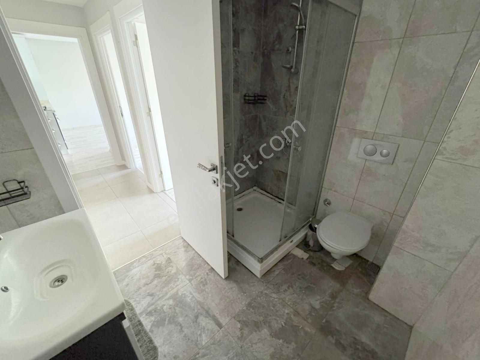 Mertcan'dan Havuzlu Güvenlikli Sitede Kaçmaz Fiyata Fırsat 2+1 - Görsel 13