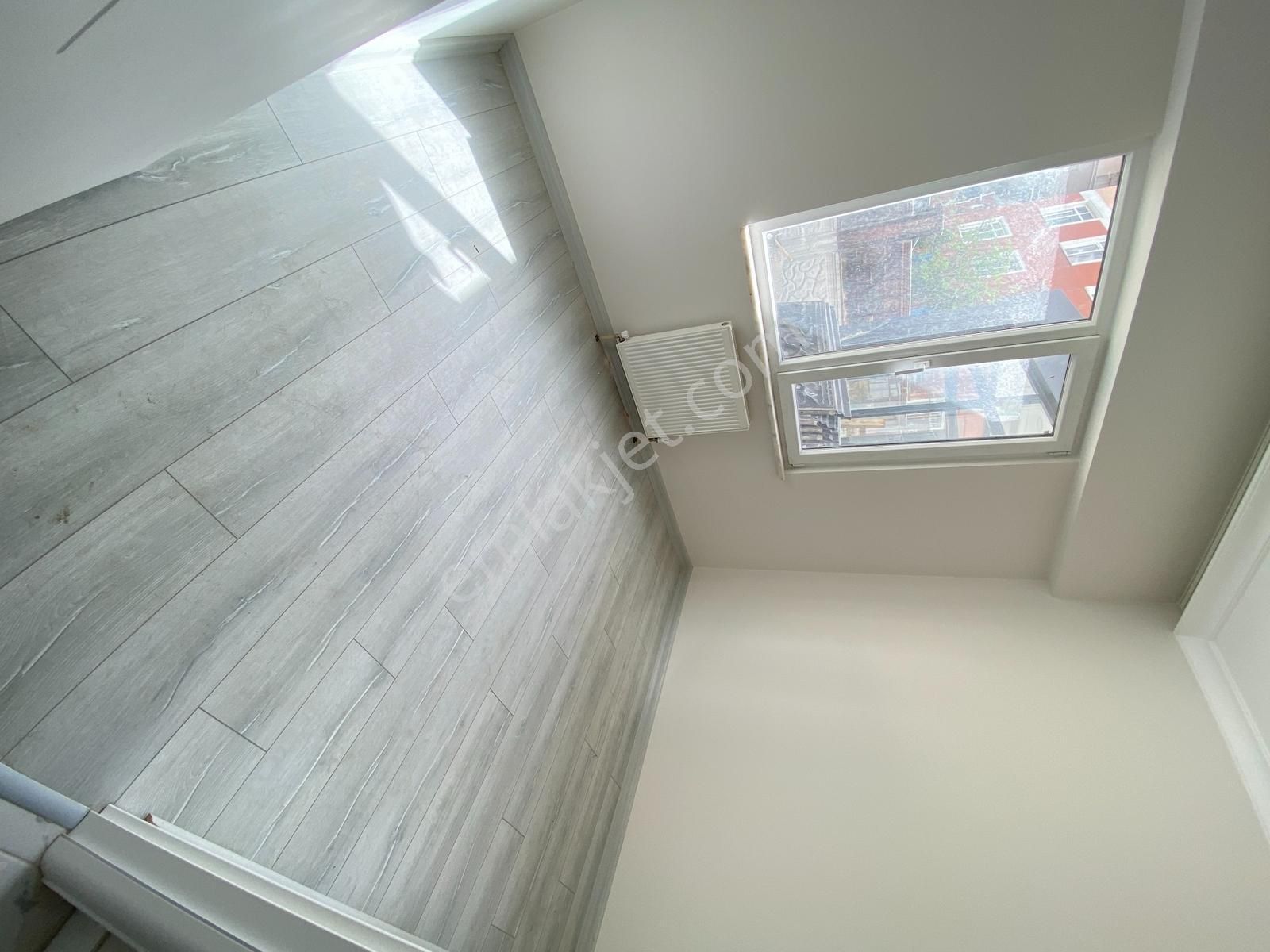 Tatlısu Mah. Binsan Vadi Park Sitesinde Arakat 2+1 - Görsel 23