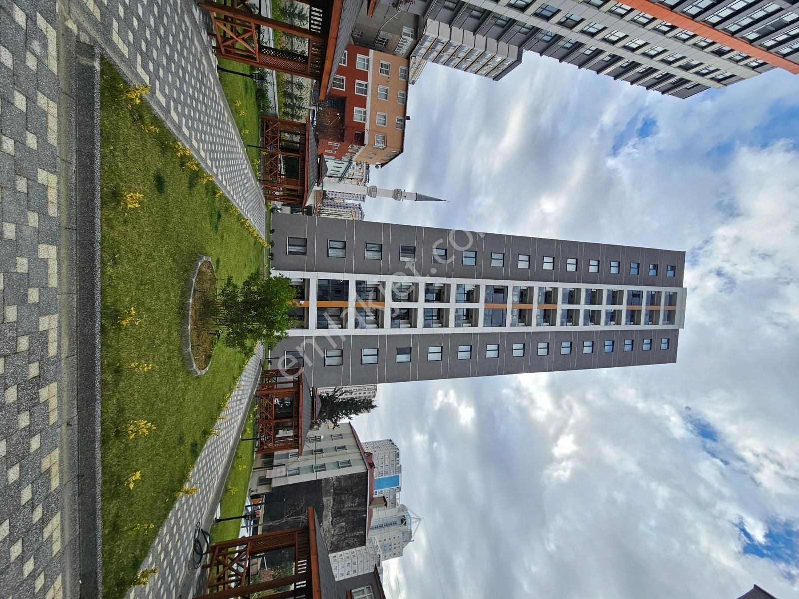 Tatlısu Mah. Binsan Vadi Park Sitesinde Arakat 2+1
