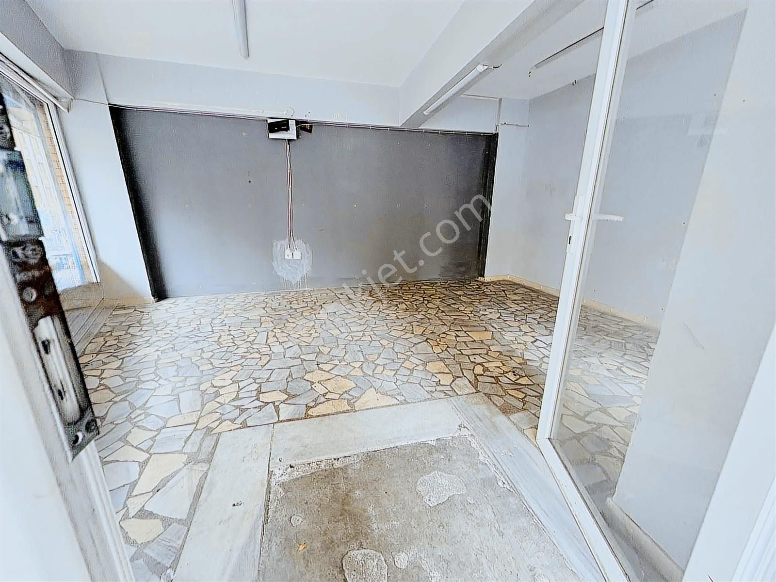Pusula İnş.tan Cadde Üzeri Köşe Başı Giriş Kiralık Dükkan - Görsel 25