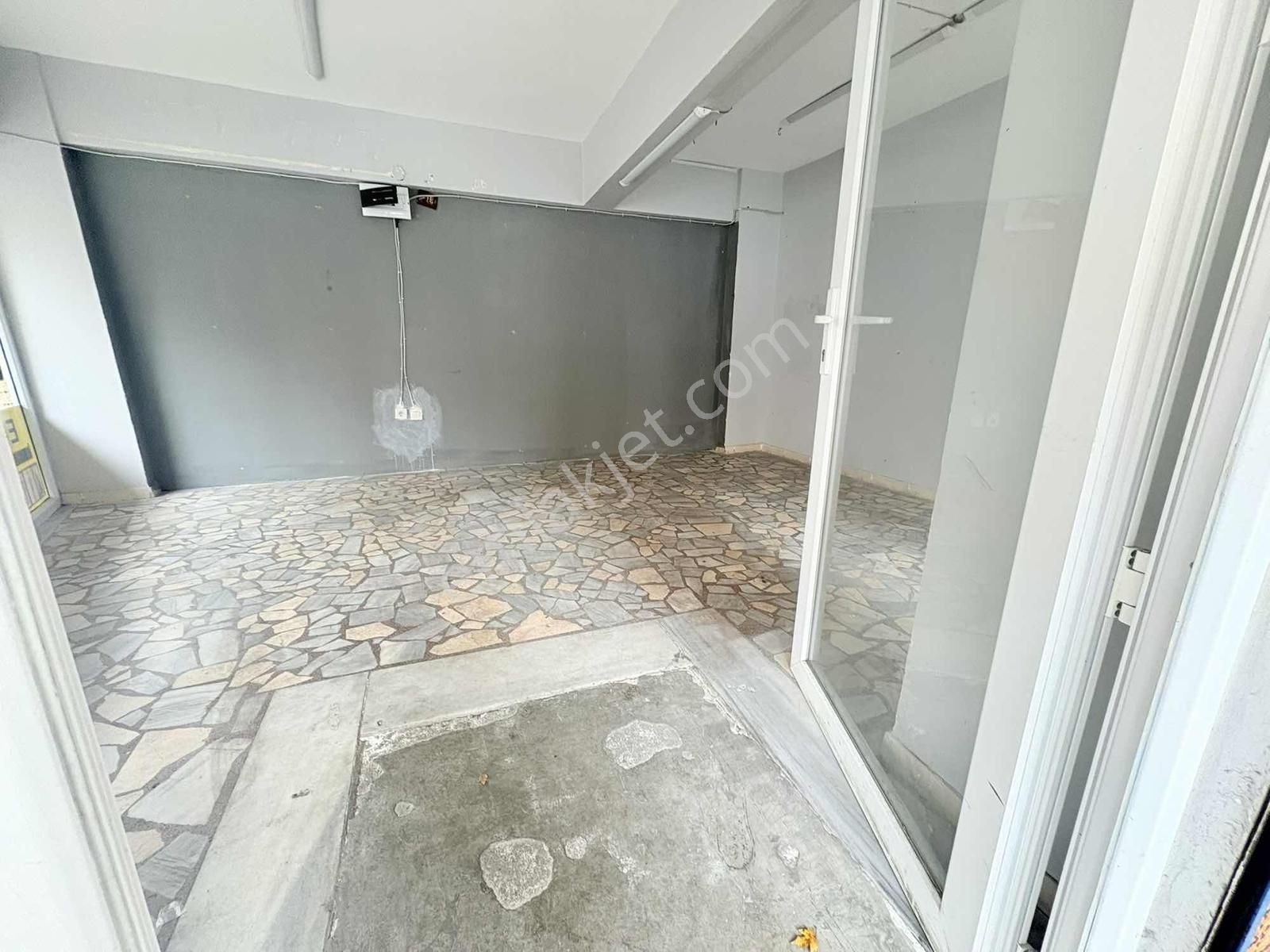 Pusula İnş.tan Cadde Üzeri Köşe Başı Giriş Kiralık Dükkan - Görsel 10