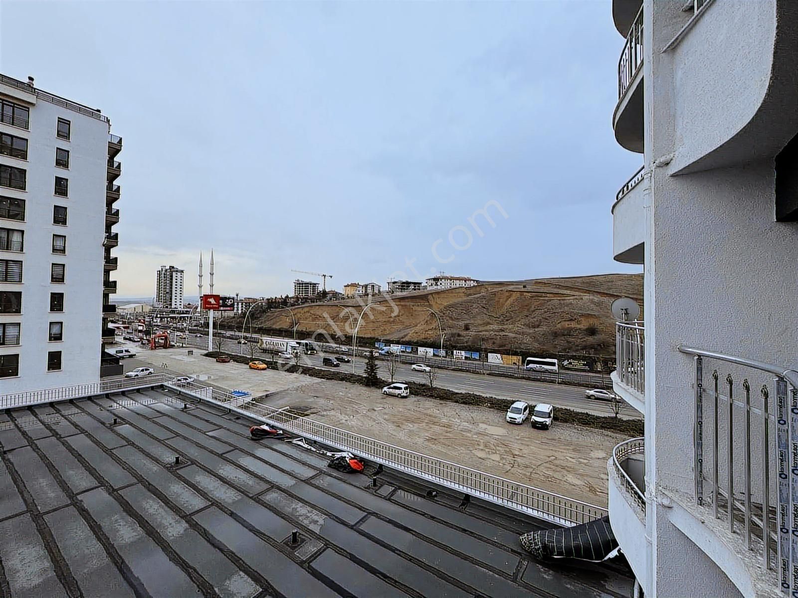 Beyoğlu'ndan Havalimanı Yoluna Cephe Full Yapılı K.otoparklı - Görsel 9