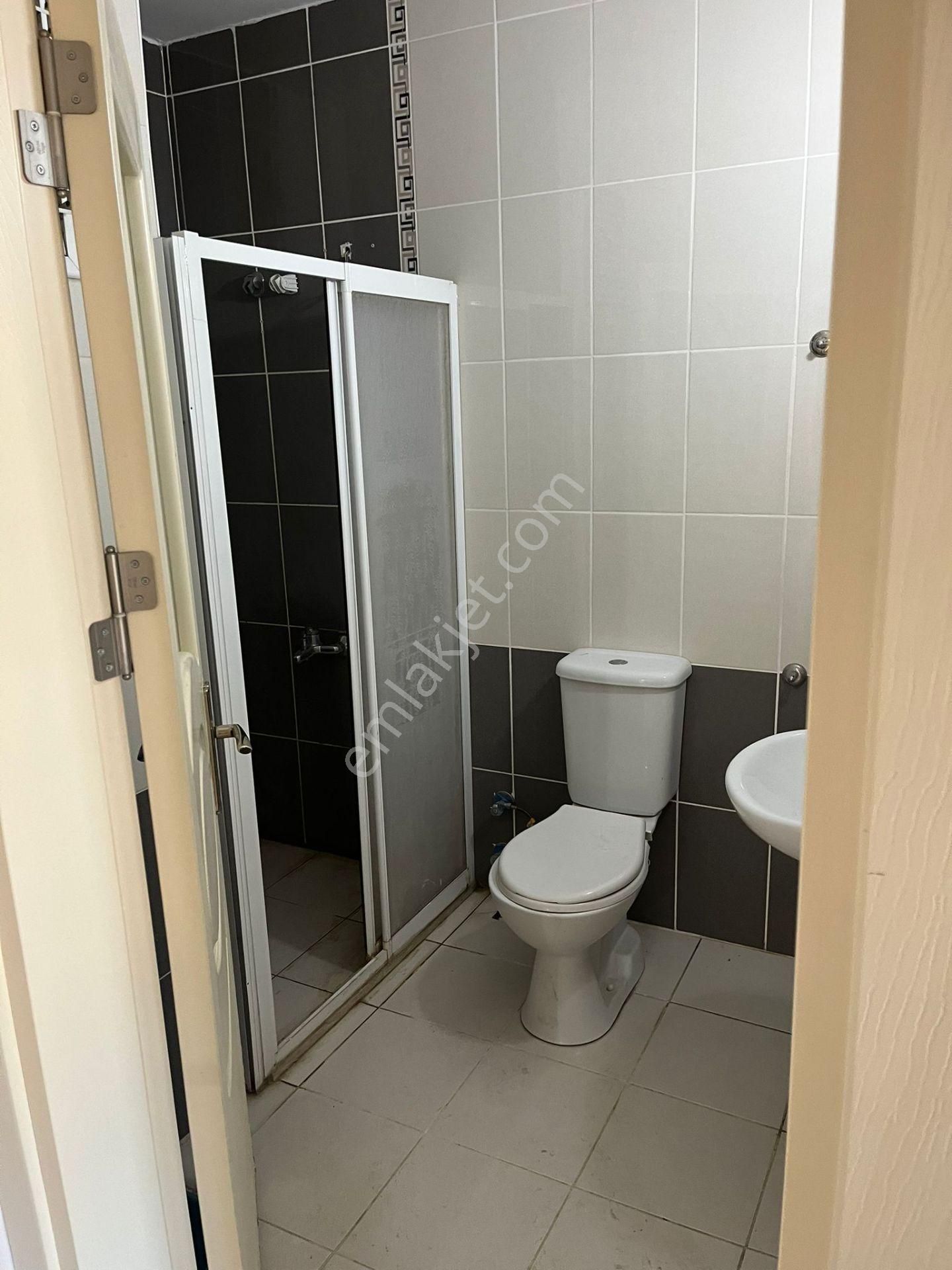 Silifke/göksu Mahallesi 3+1 Kiralık Daire (depozito Yok) - Görsel 12