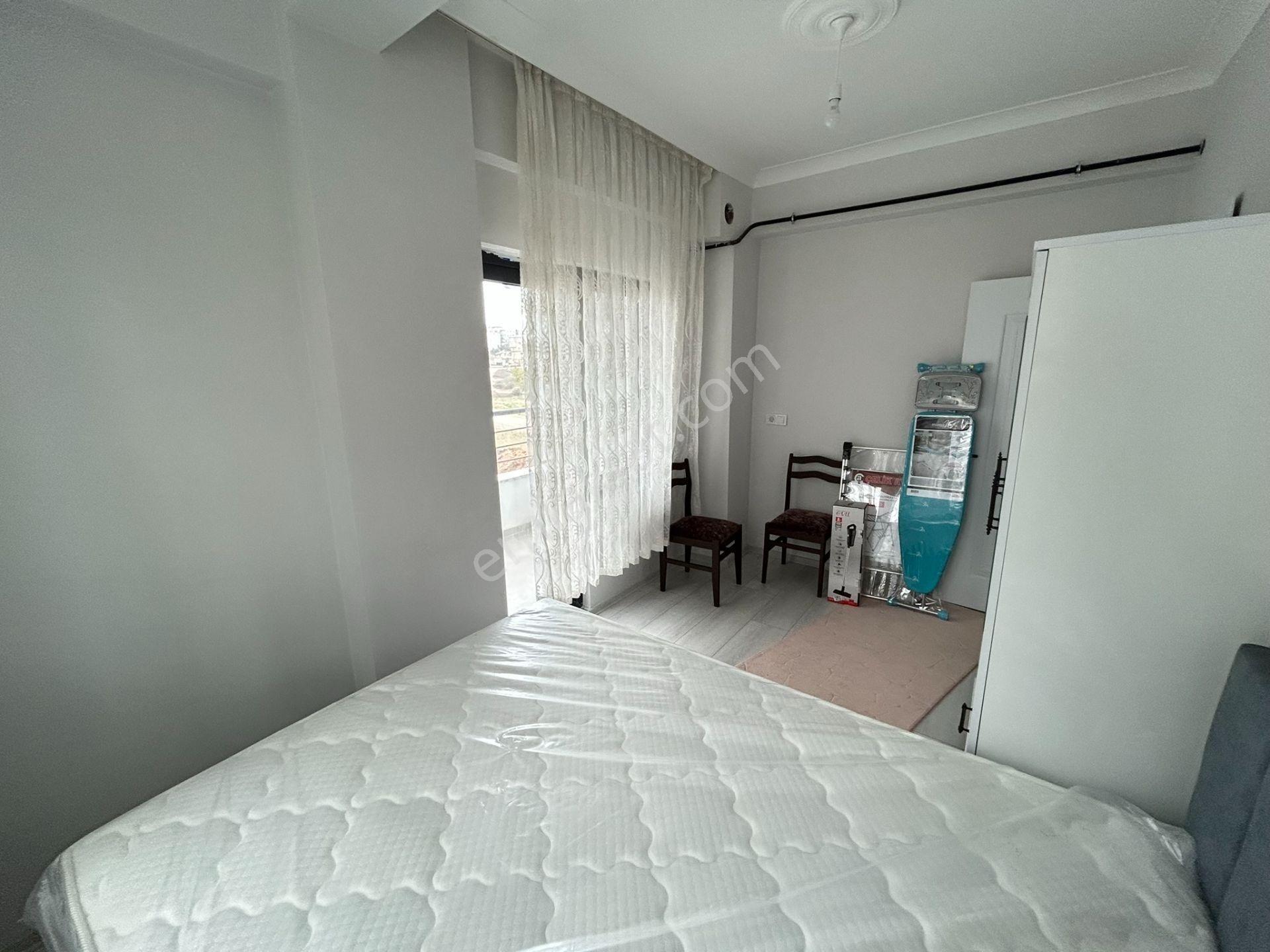 Üniversite, Hastane, Hava Üssü Ve Kafeler Bölgesi Yakınında Kiralık Eşyalı Sıfır 1+1 Daire - Görsel 18