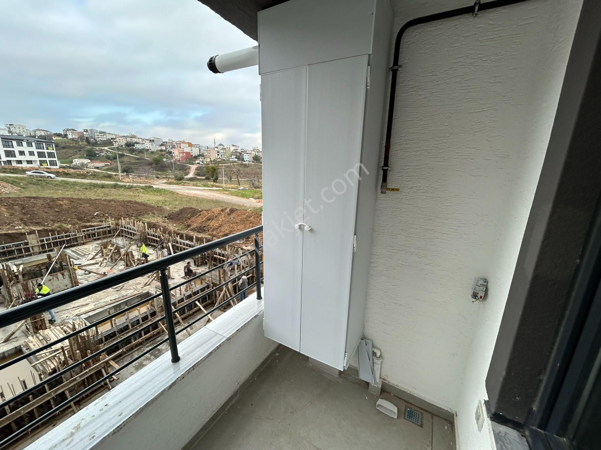 Üniversite, Hastane, Hava Üssü Ve Kafeler Bölgesi Yakınında Kiralık Eşyalı Sıfır 1+1 Daire - Görsel 20