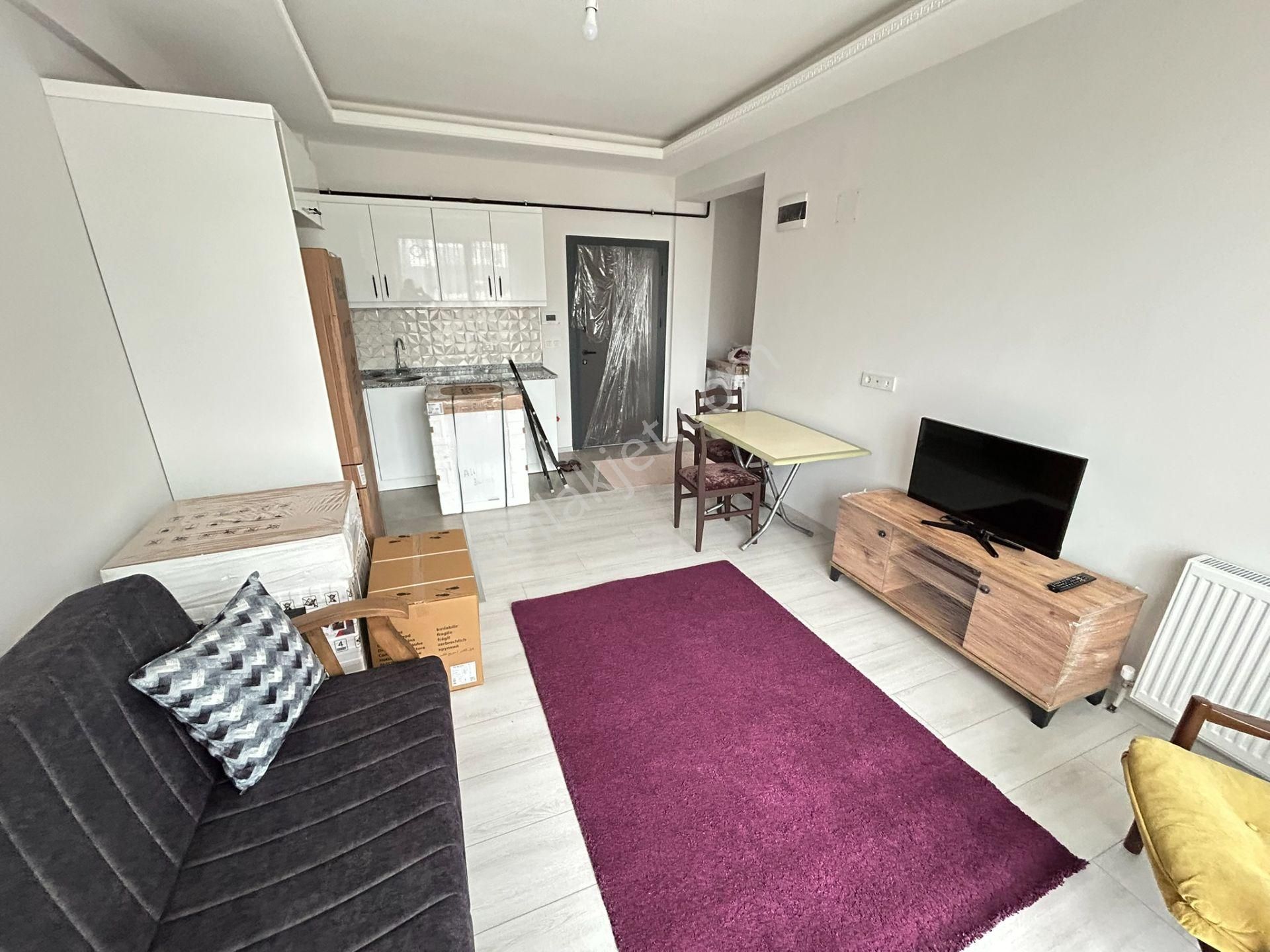 Üniversite, Hastane, Hava Üssü Ve Kafeler Bölgesi Yakınında Kiralık Eşyalı Sıfır 1+1 Daire - Görsel 4