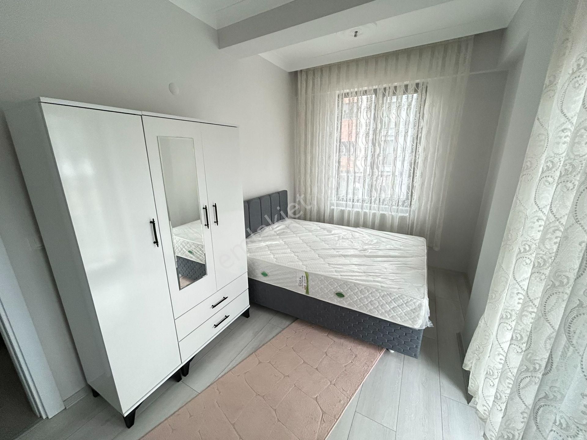 Üniversite, Hastane, Hava Üssü Ve Kafeler Bölgesi Yakınında Kiralık Eşyalı Sıfır 1+1 Daire - Görsel 16