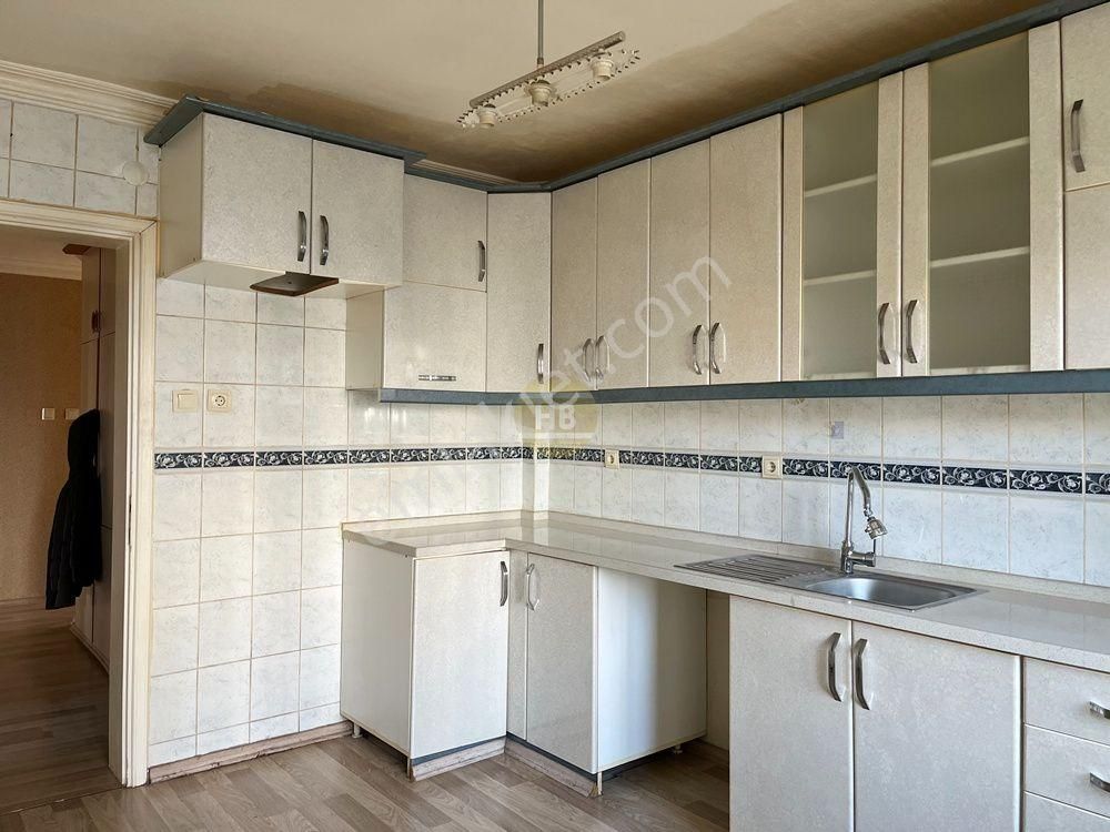 Hb'den 3+1 Kiralık Daire, Ulukent Sitesi'nde Arakat, Önü Açık - Görsel 11