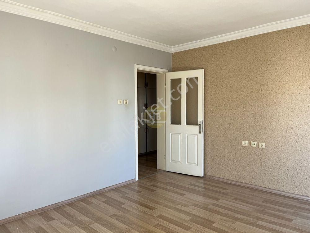 Hb'den 3+1 Kiralık Daire, Ulukent Sitesi'nde Arakat, Önü Açık - Görsel 16