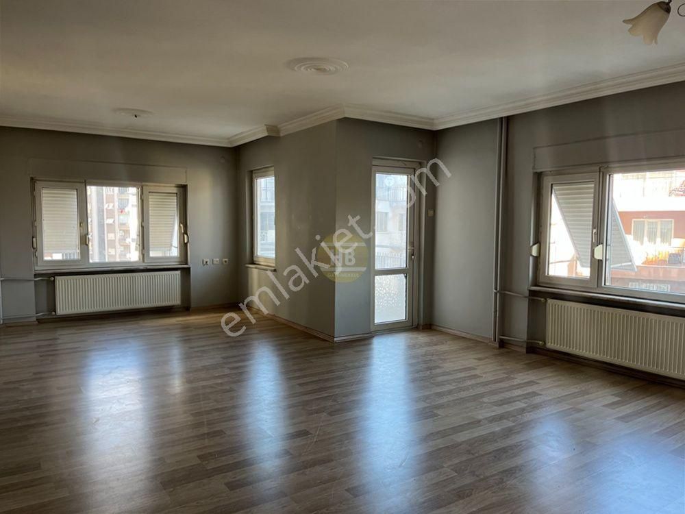 Hb'den 3+1 Kiralık Daire, Ulukent Sitesi'nde Arakat, Önü Açık - Görsel 2