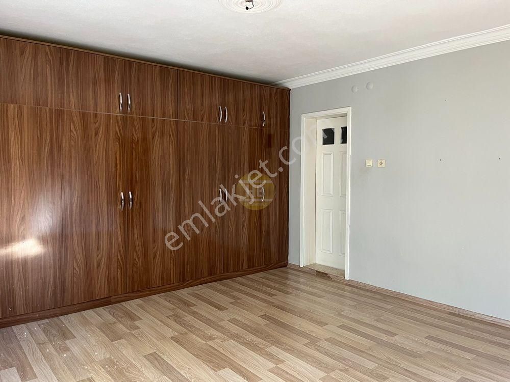 Hb'den 3+1 Kiralık Daire, Ulukent Sitesi'nde Arakat, Önü Açık - Görsel 25