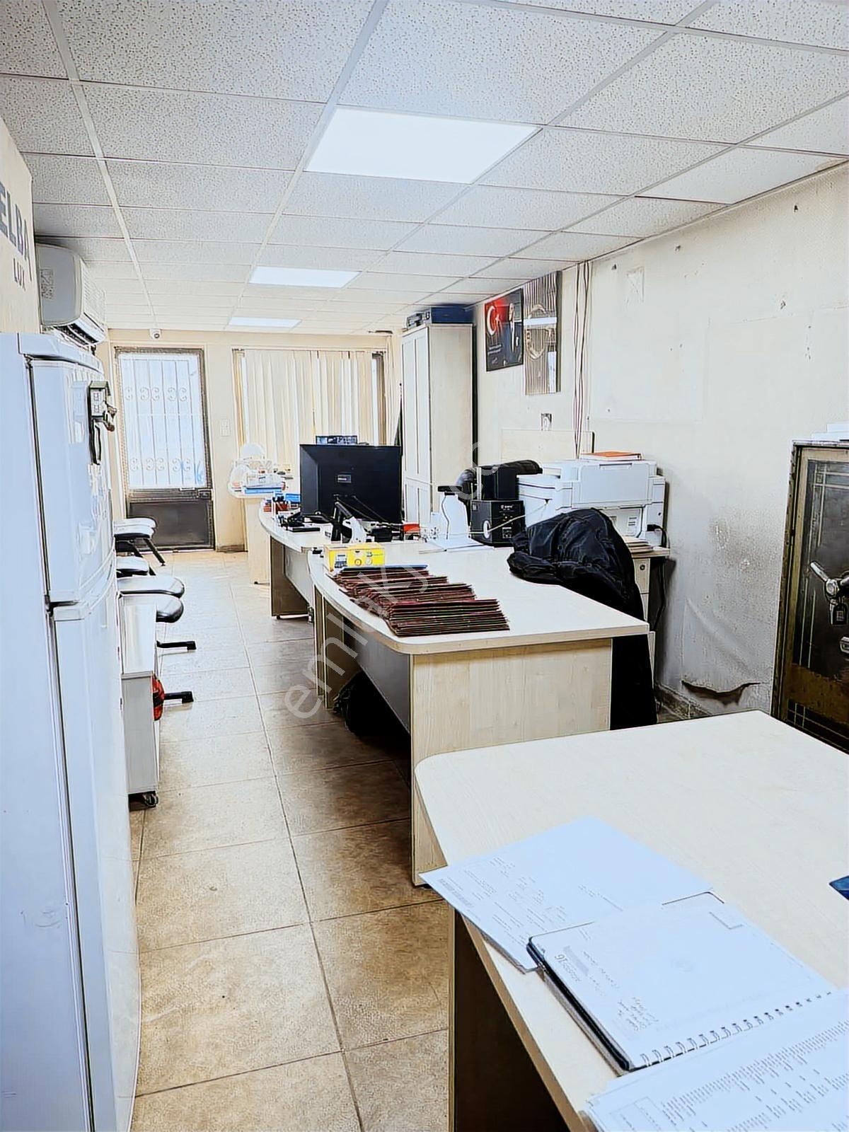 Sanayi Sitesinde Satılık 300 Metre² Dükkan - Görsel 18