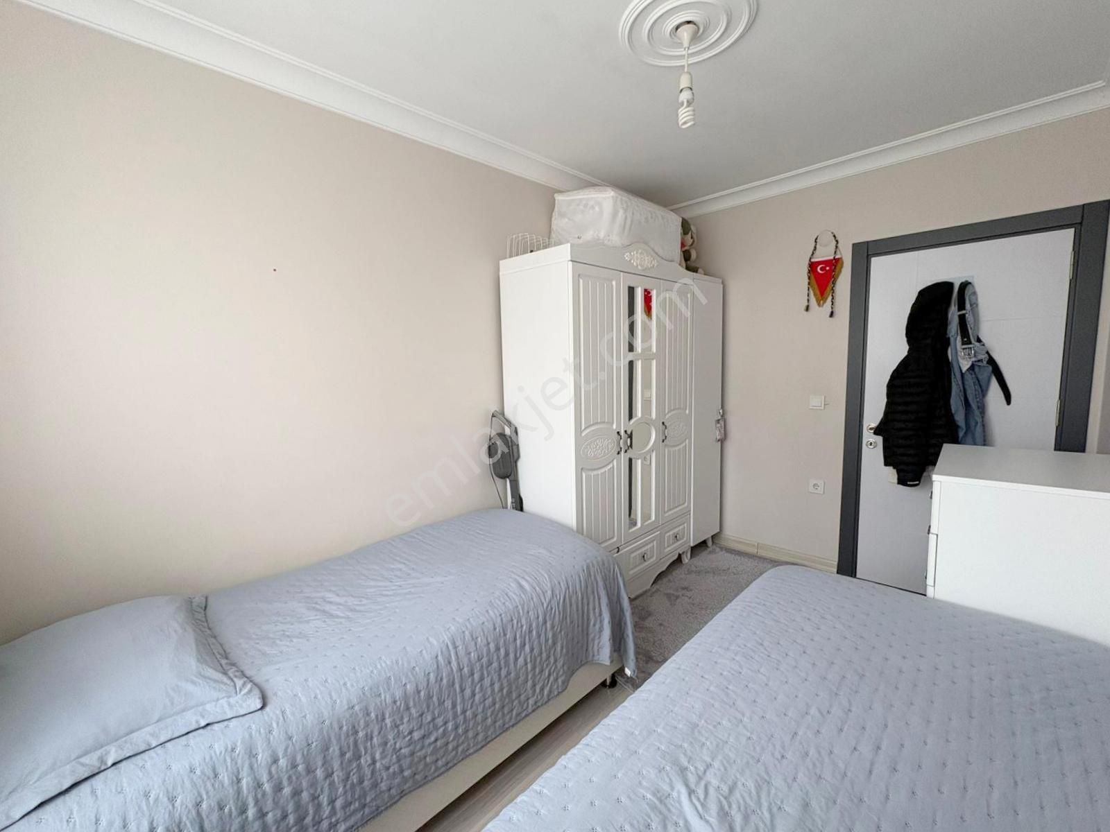 Mertcan'dan Metroya 5dk Havuzlu Güvenlikli Site İçi Ara Kat 2+1 - Görsel 11