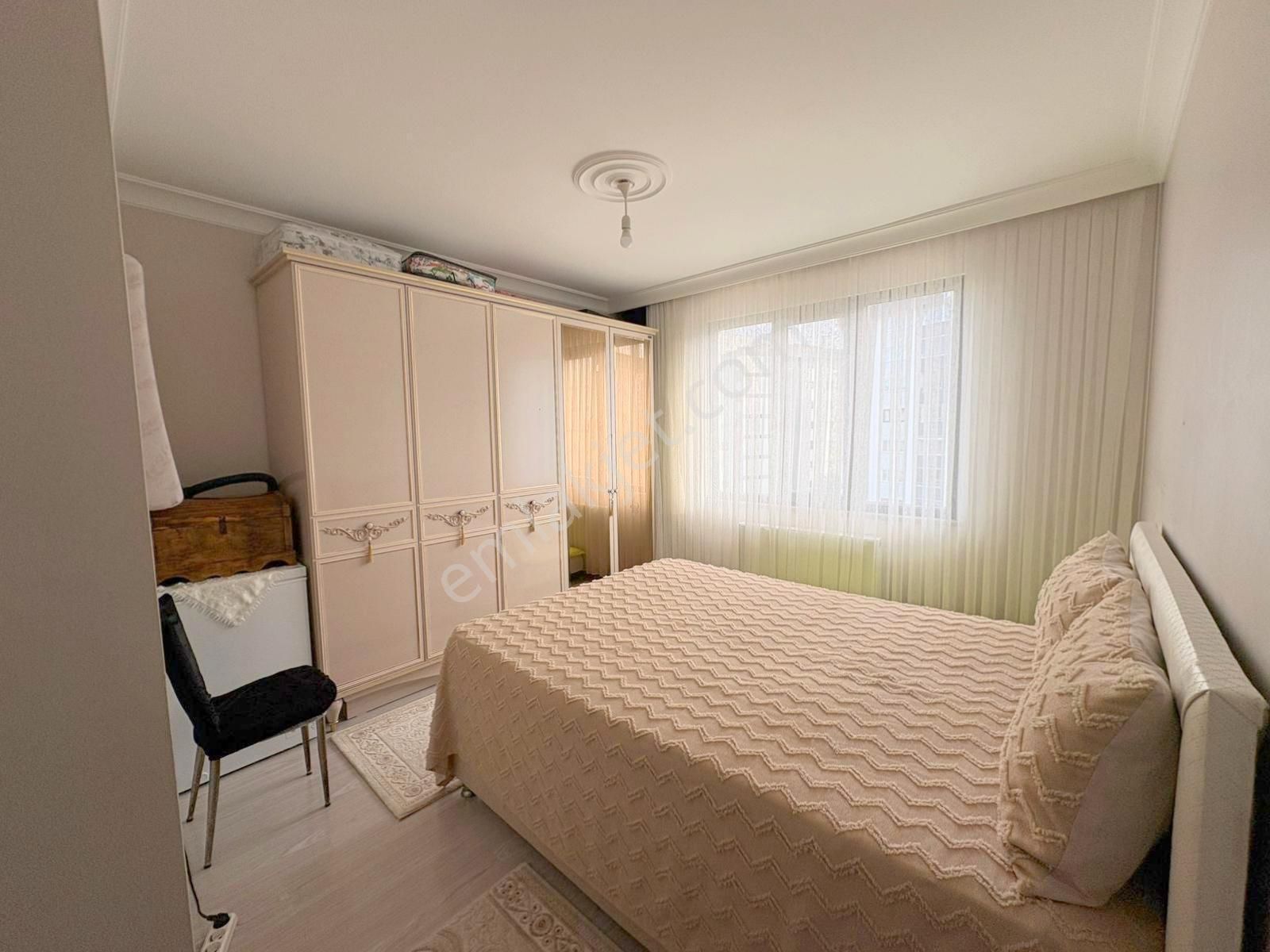 Mertcan'dan Metroya 5dk Havuzlu Güvenlikli Site İçi Ara Kat 2+1 - Görsel 7