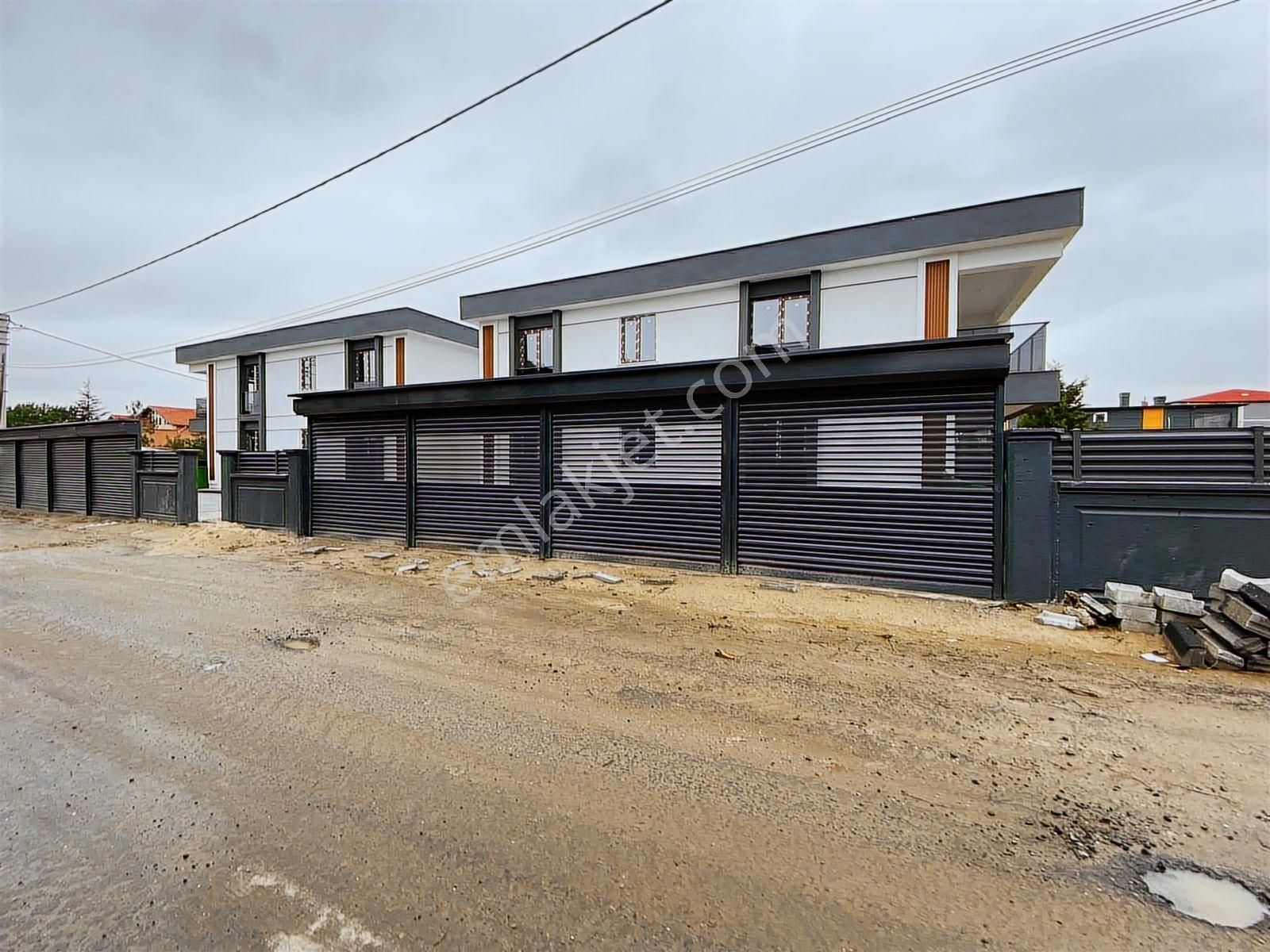 Çorlu Önerlerde Kiralık Lüks 2+1 Daire - Görsel 14