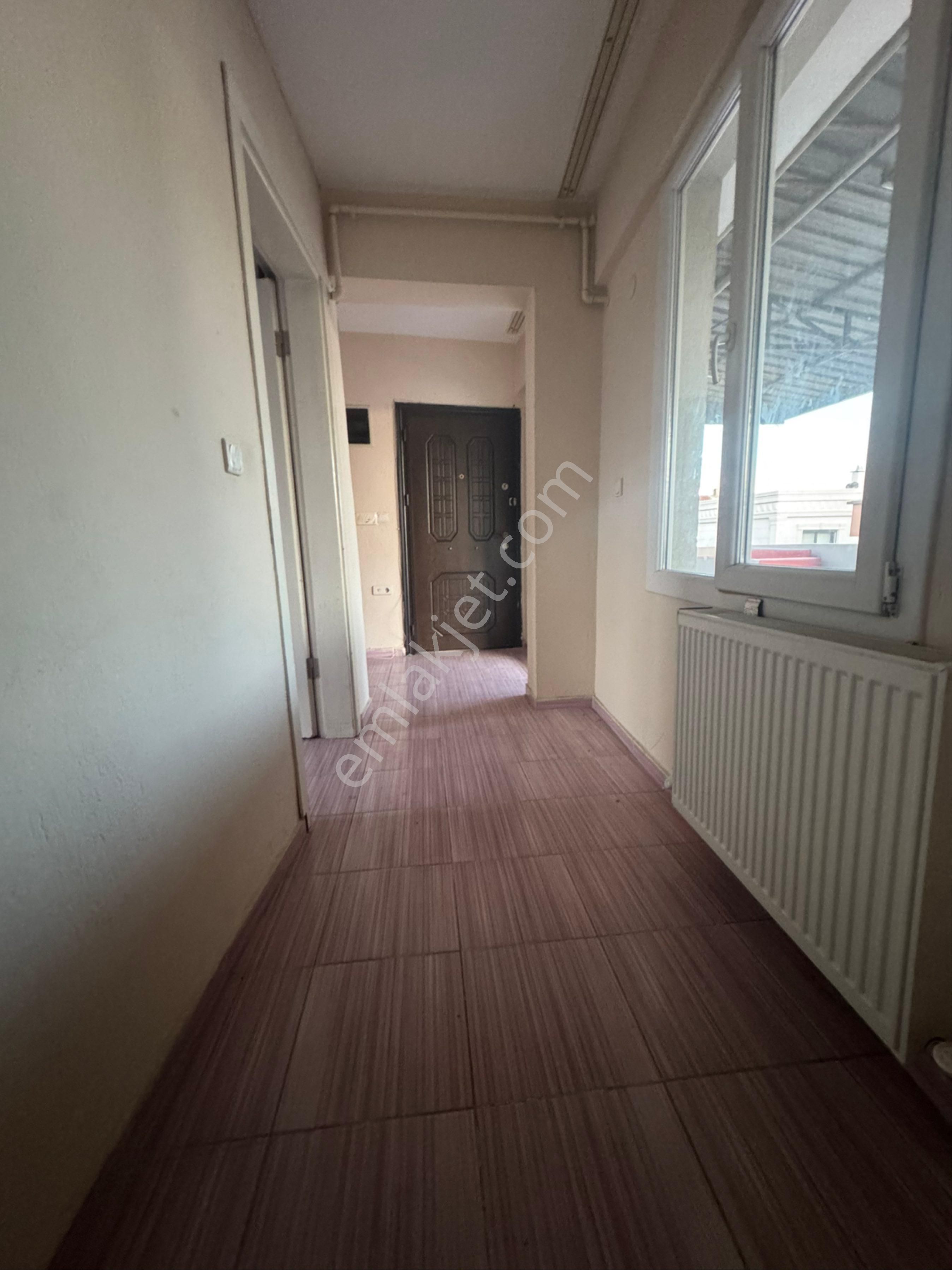 Buca Göksu Mah. 2+0 Teraslı Cadde Üzeri 90 M2. Doğalgazlı Kiralık Daire - Görsel 13