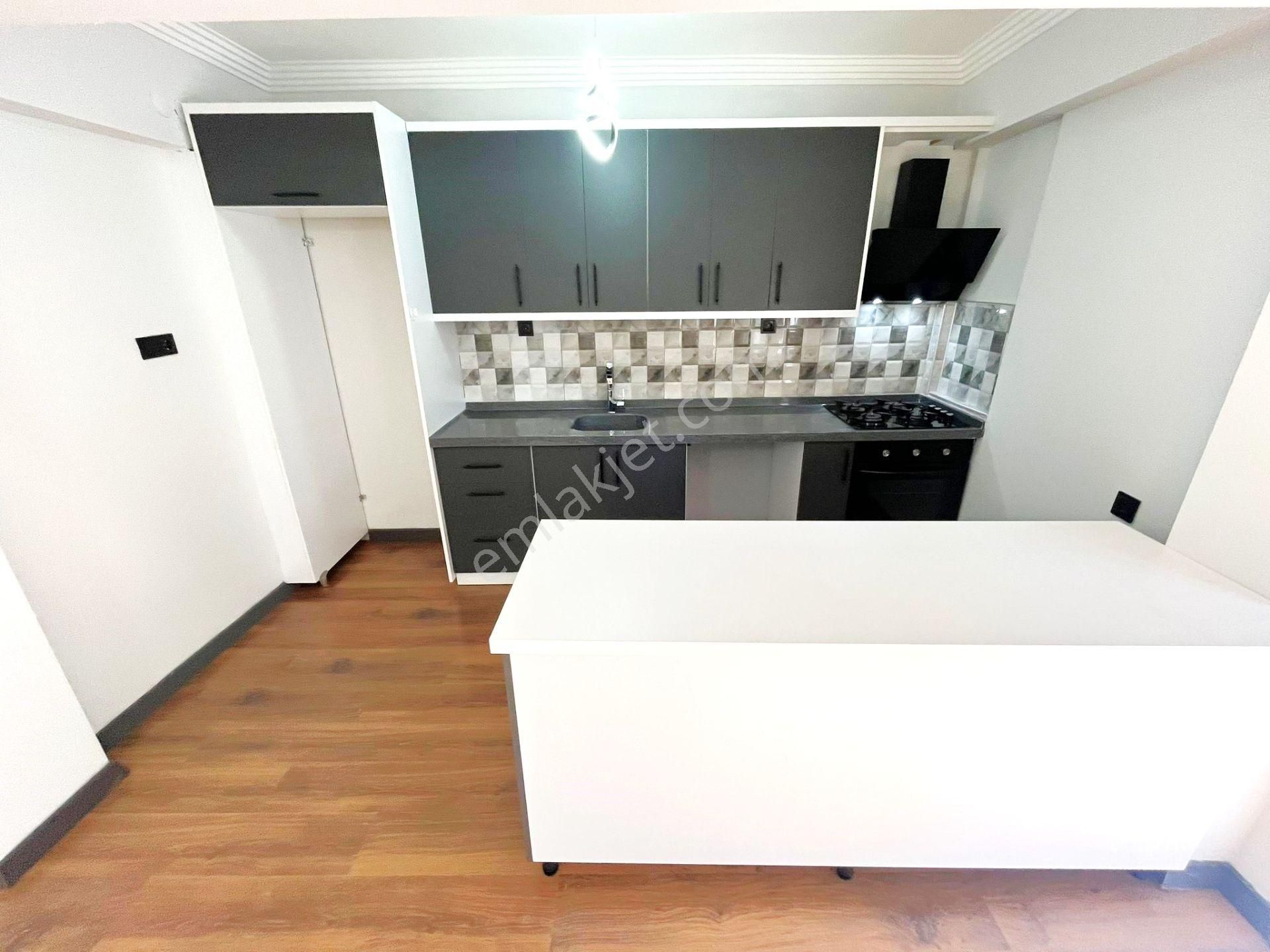 Aygül'den Akçay'da Ön Cephe İçi Full Yapılı Kapalı Cam Balkonlu Doğalgazlı 3+1 Satılık Fırsat Daire - Görsel 7