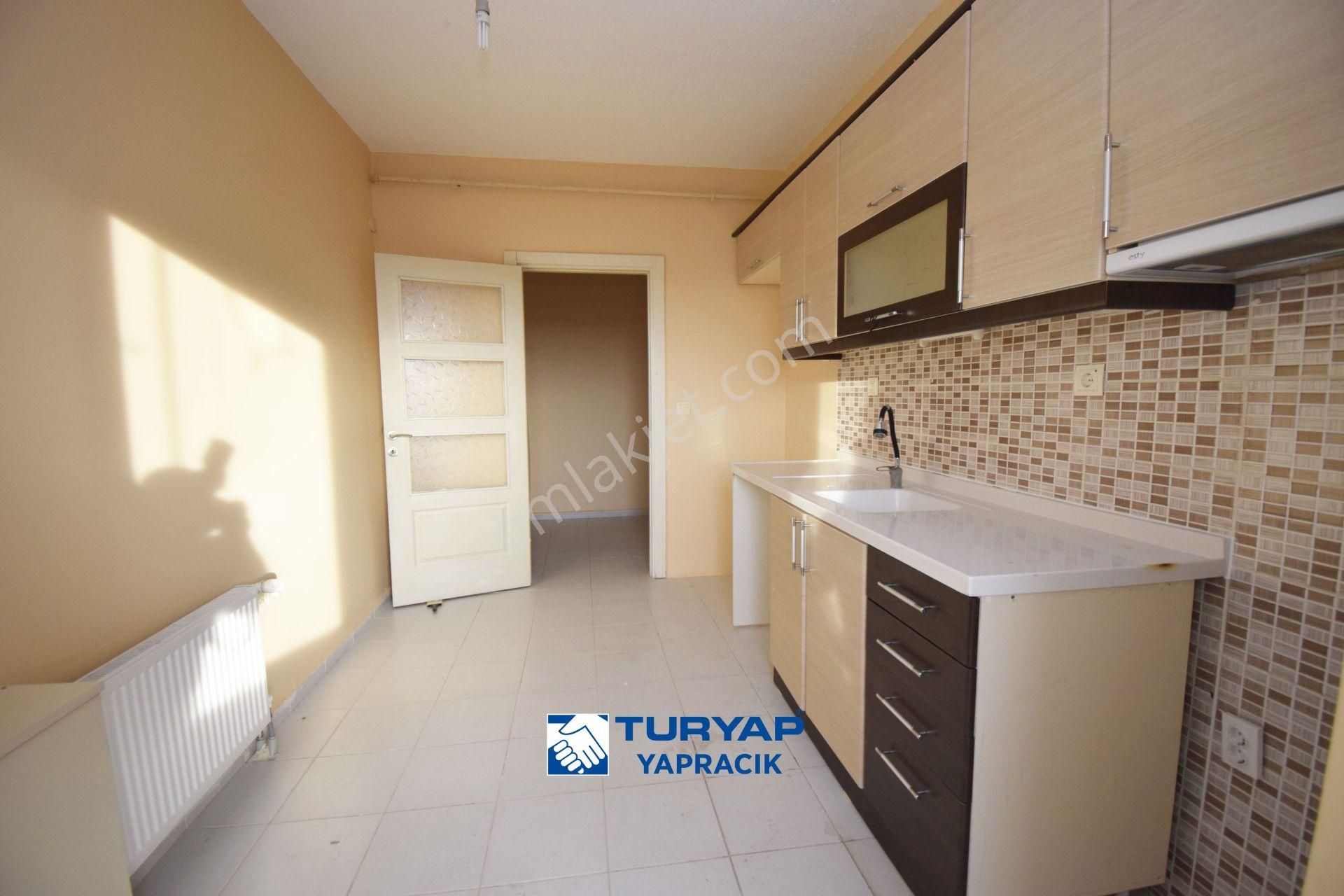 Turyap Yapracık' Tan 13. Bölgede Güney Cephe Katta Boş 3+1 Daire - Görsel 8