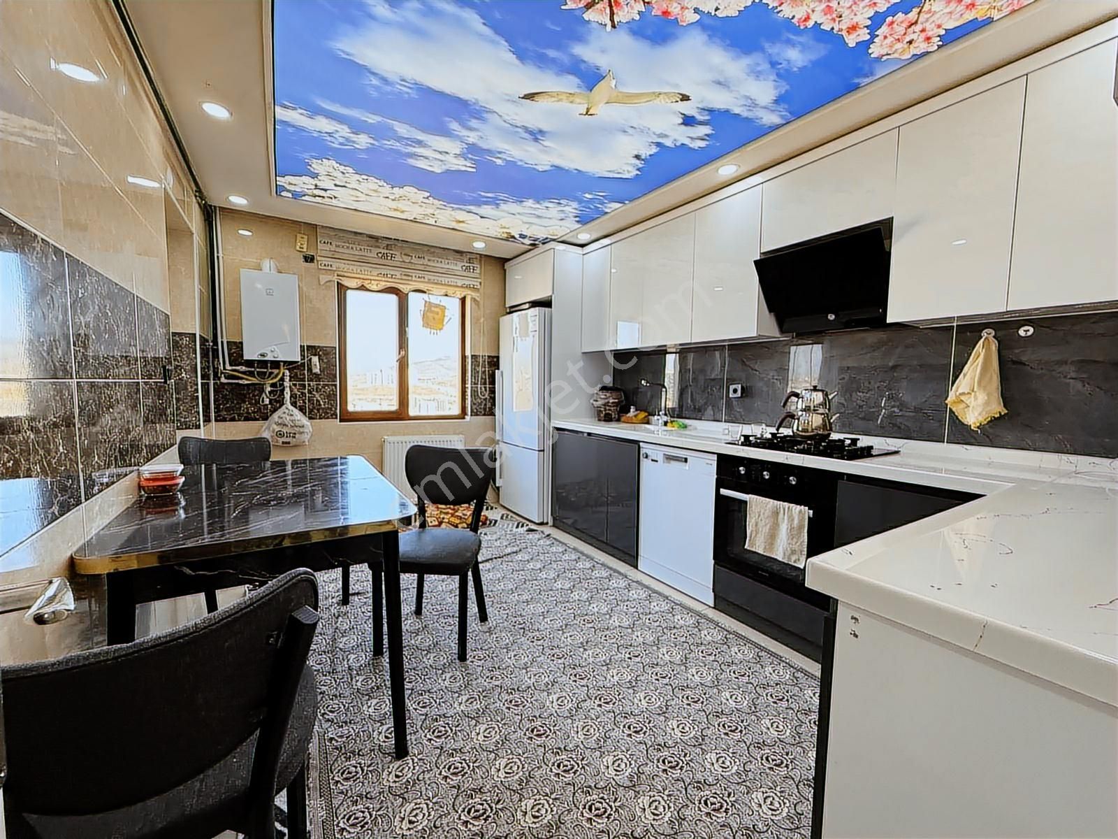 Şehitler Caddesi'nde Nadir Bir Fırsat | Üst Düzey Lüks 6+1 - Görsel 13