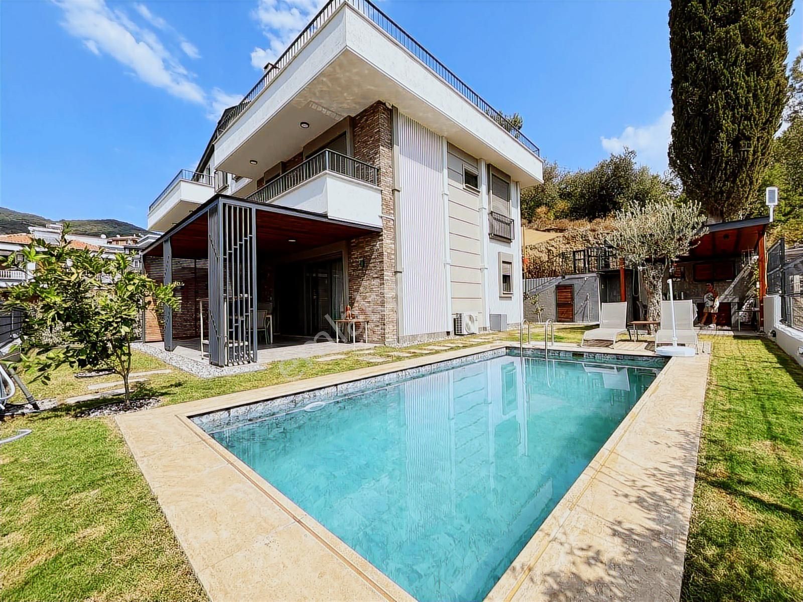 Gürsoy^dan Gürede Kaz Dağlarının İçinde 4+1 Asansörlü Villa