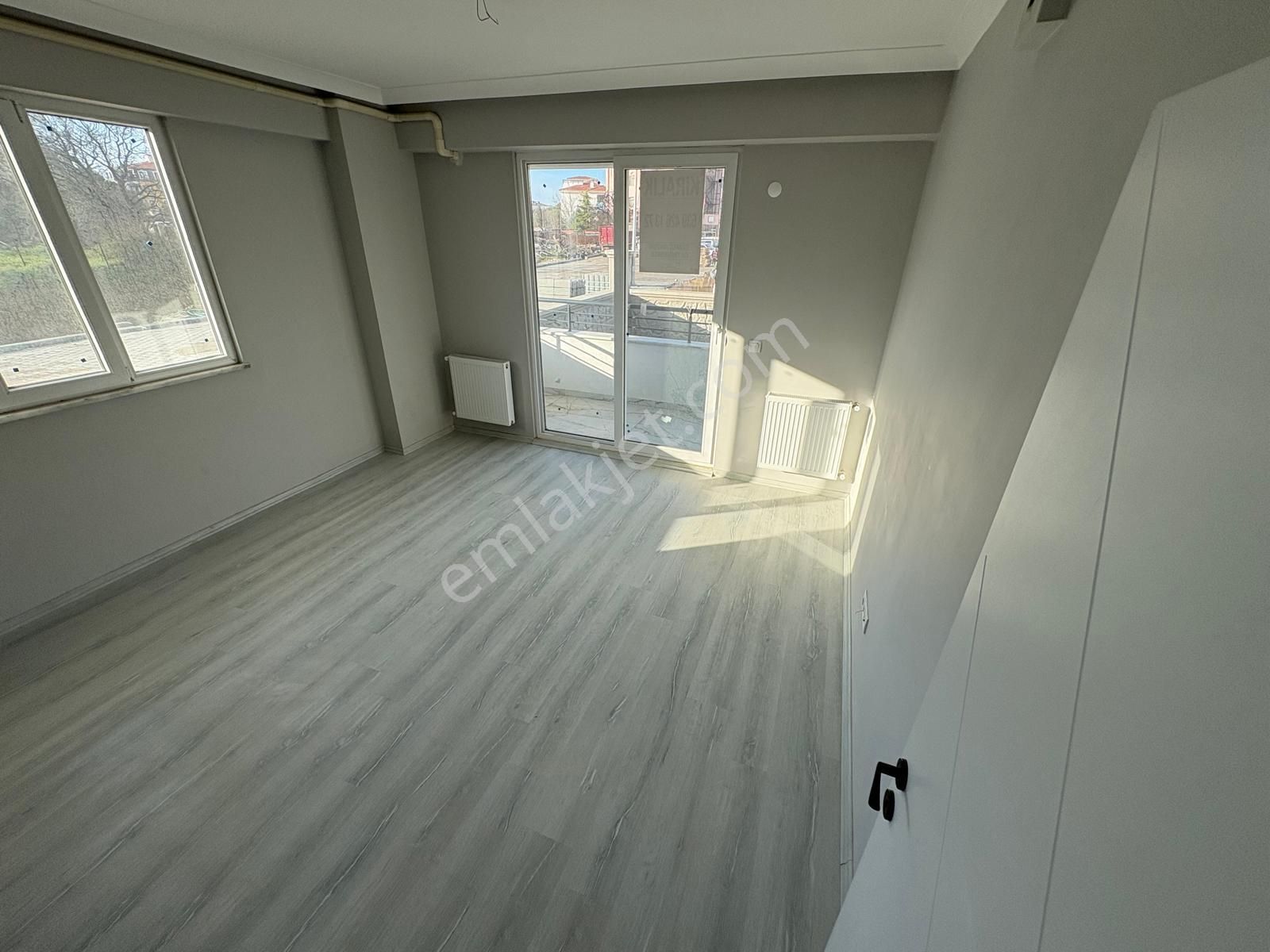 Kemalpaşa Mah. Yeni Hastane Yanında Muhtaşem 1+1 Kiralık Daire - Görsel 12