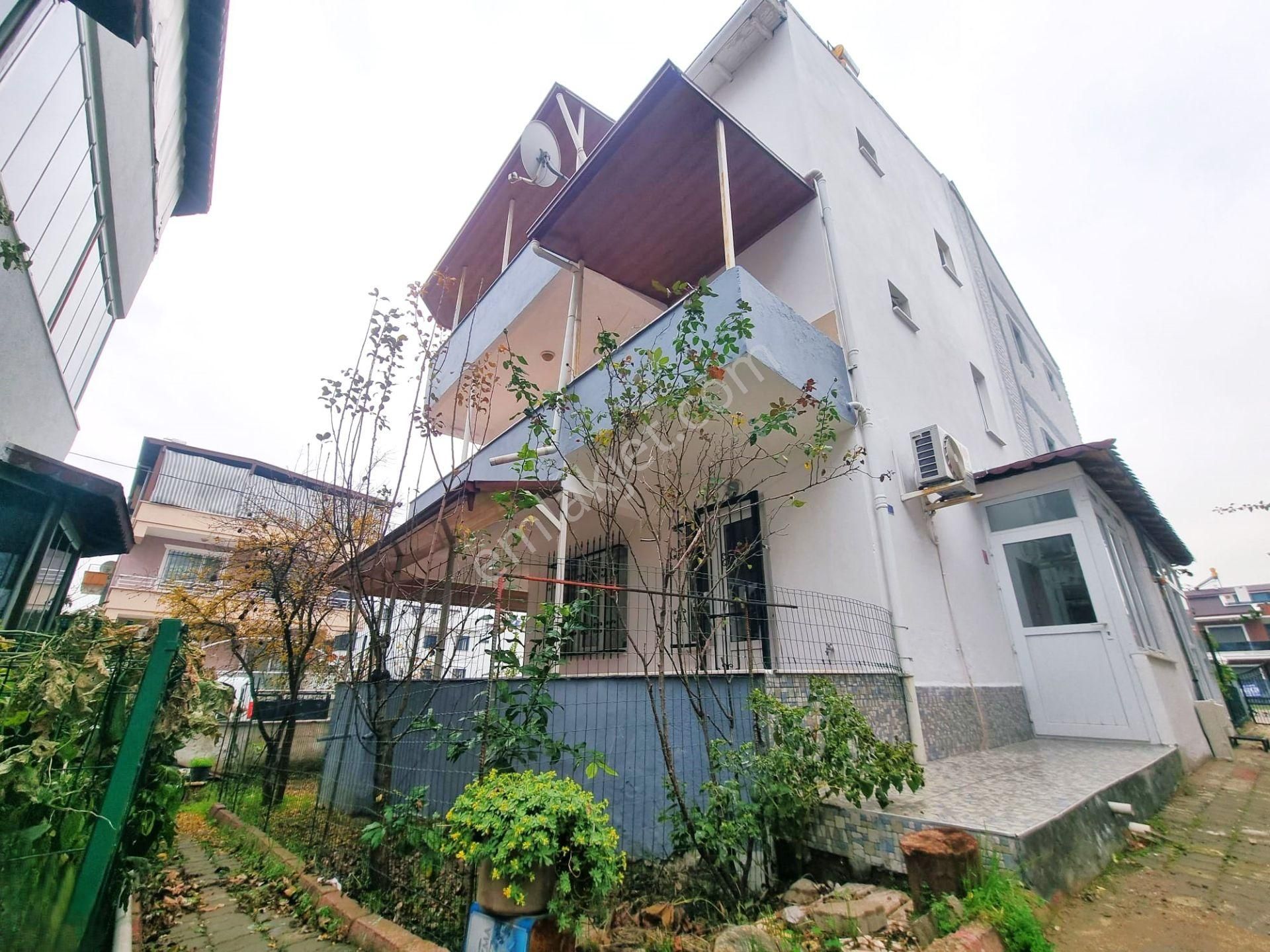 📢aygülden Akçay'da 📢ön Cephe 3 Geniş Balkonlu Bahçe Kullanımlı Emsalsiz Fiyatıyla 3+1satılık Villa