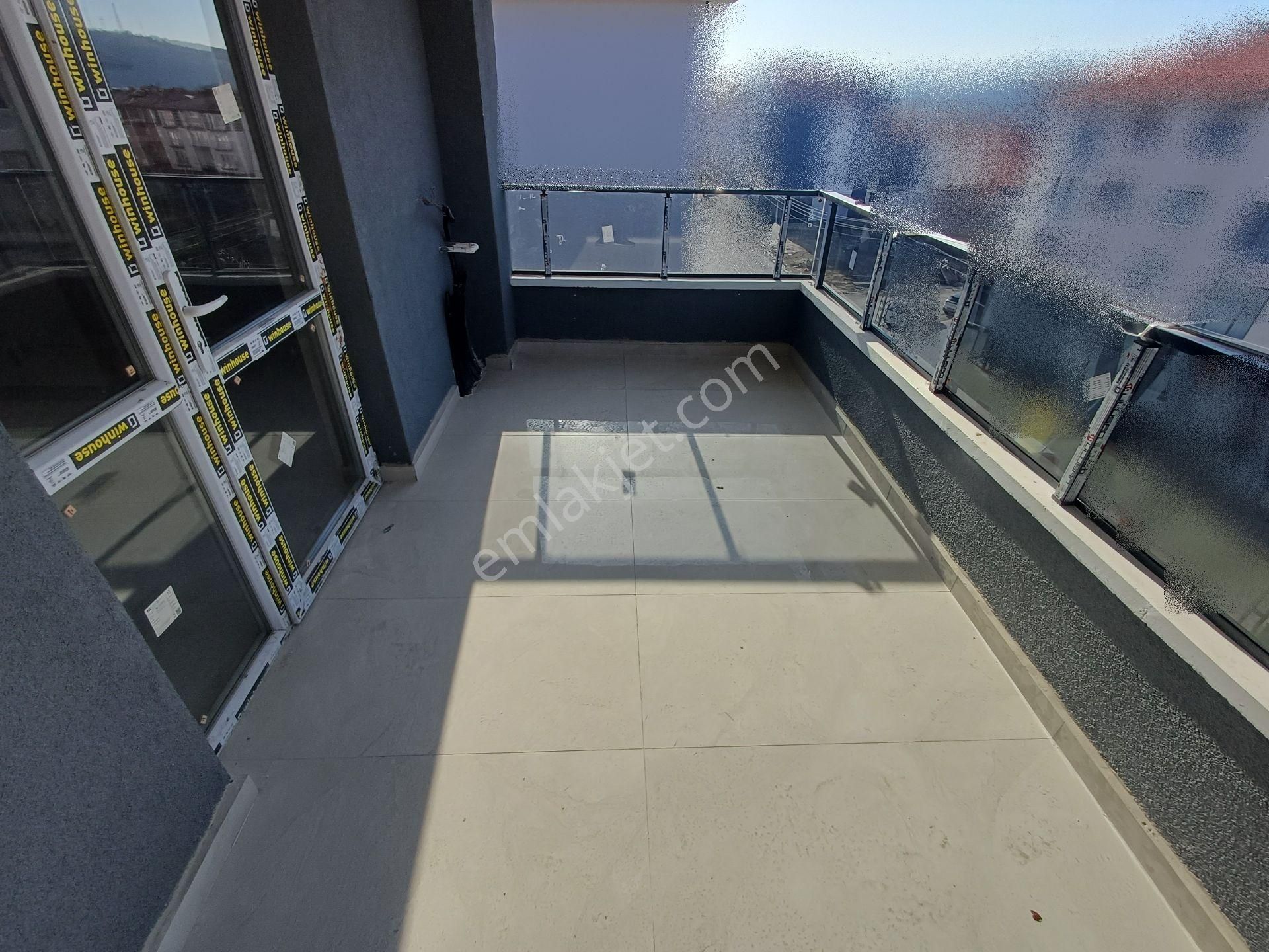 Yenikent Menderes Mahallesinde 3+1 Giyinme Odalı Satılık Sıfır Daire - Görsel 4