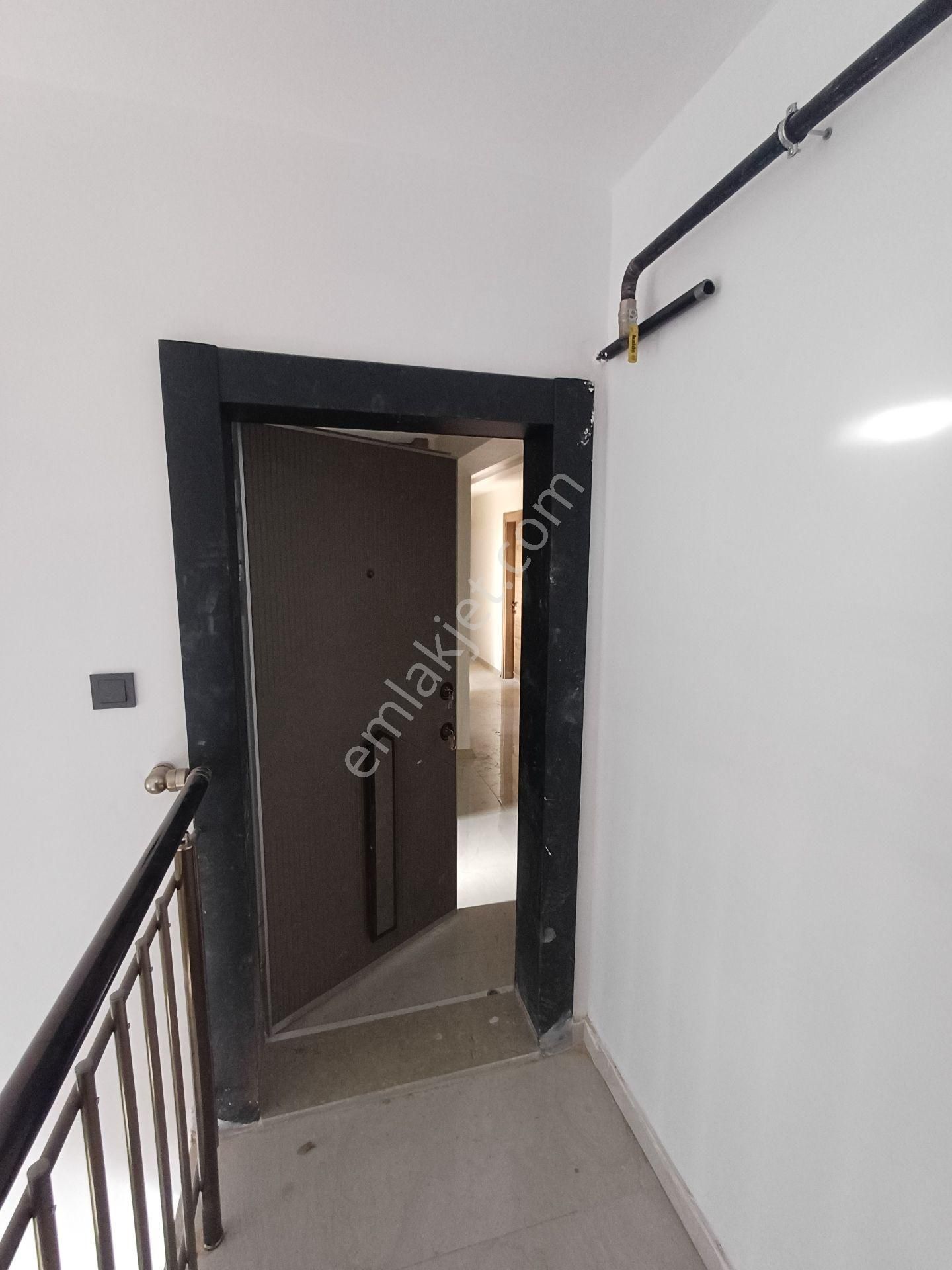 Yenikent Menderes Mahallesinde 3+1 Giyinme Odalı Satılık Sıfır Daire - Görsel 26