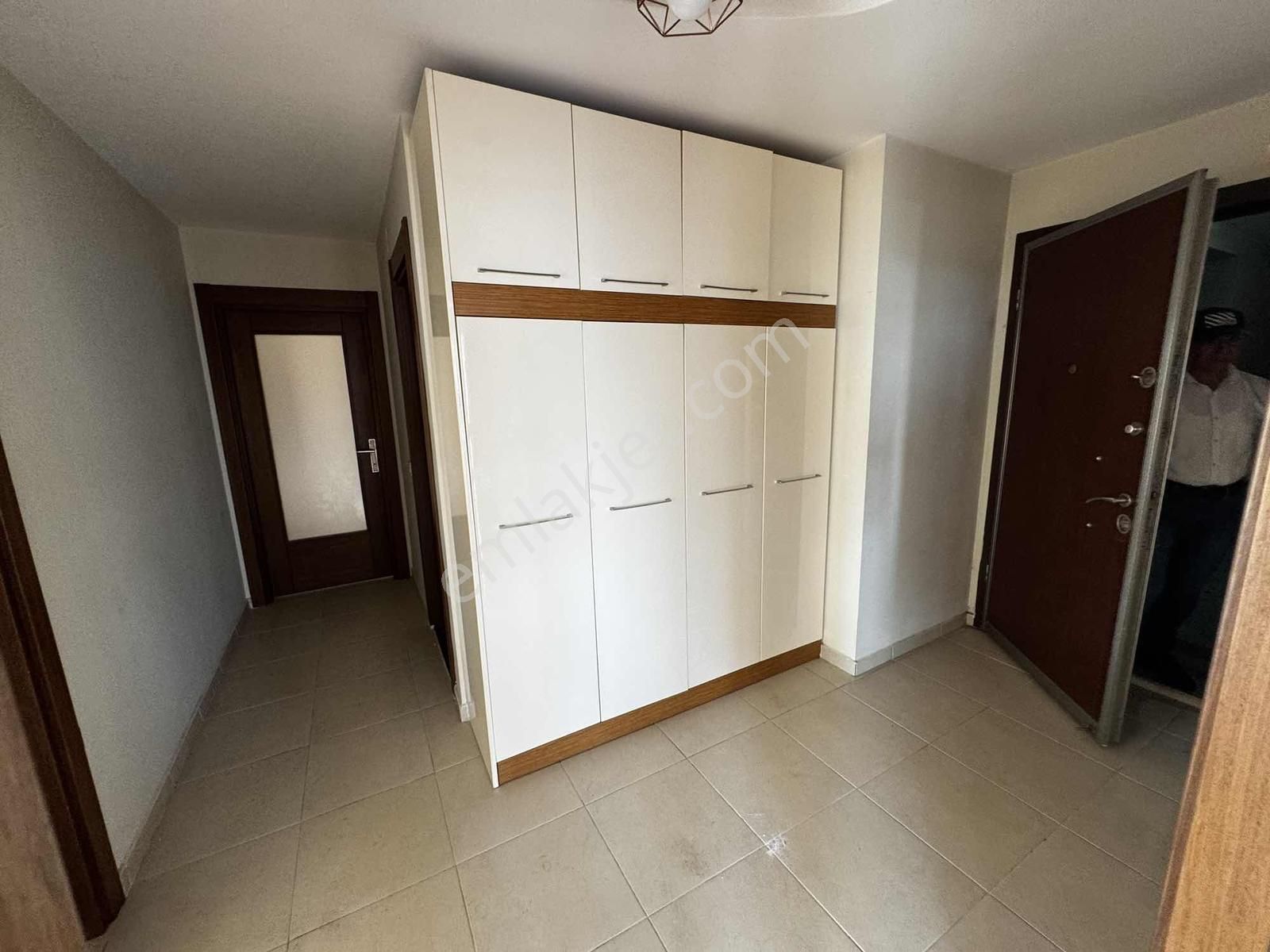 Ali Bozdoğanoğlu Bulvarı Güvenlikli Site İçerisinde 4+1 Kiralık - Görsel 21