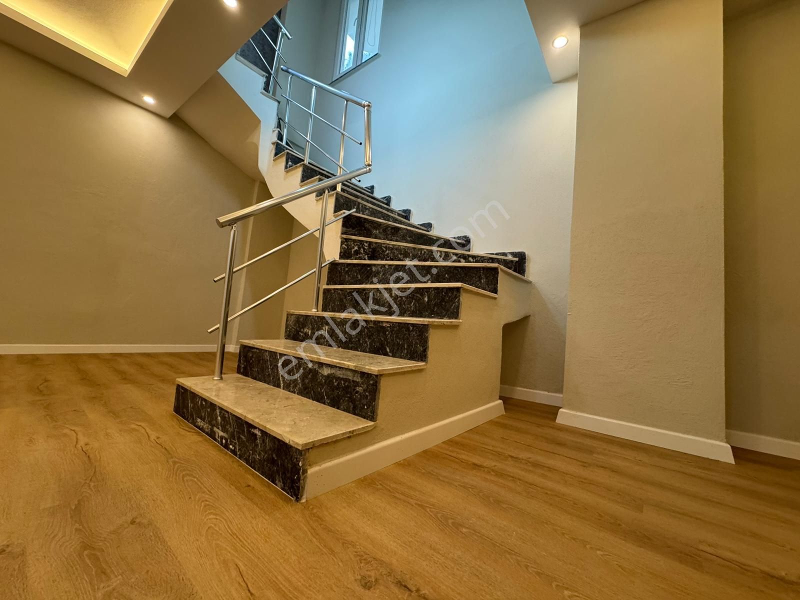 🏡✔️🔑zeytinli'de Bu Fiyata Kaçmaz 3 Yaşında Asansörlü Ters Dublex - Görsel 24