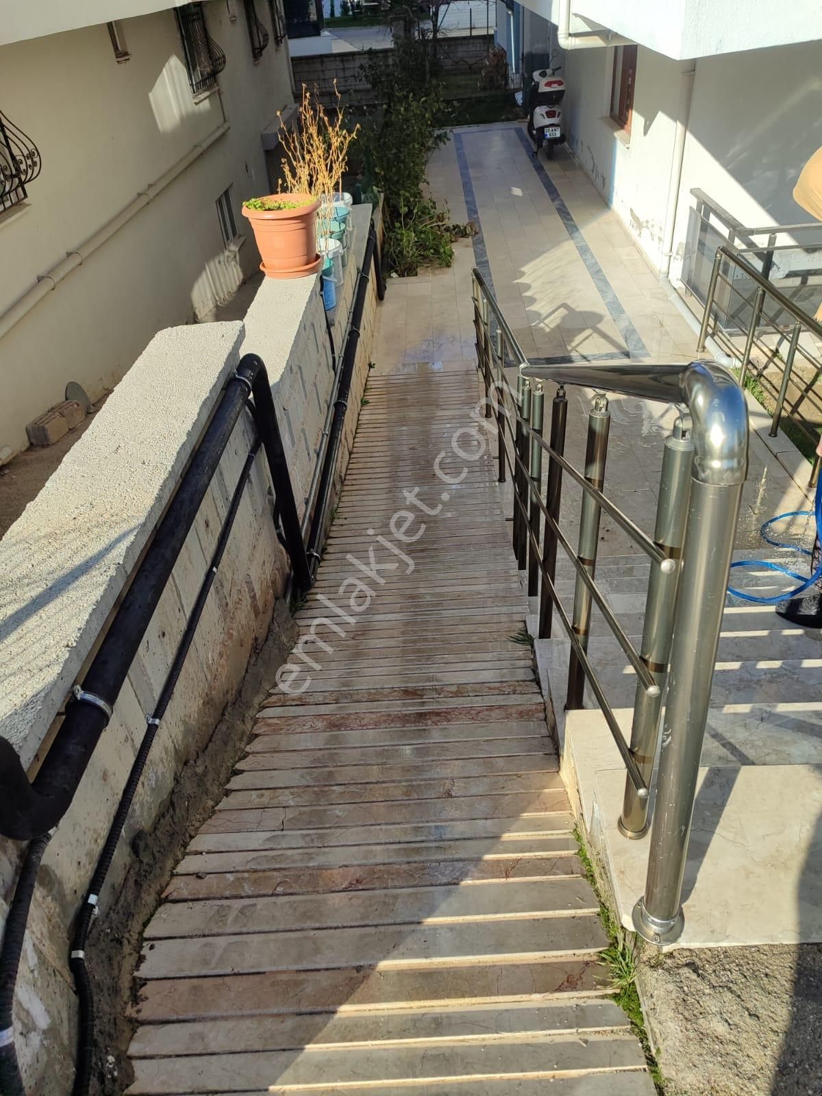 Kaan Emlaktan Çakmakta Yenibinada Arakat 3+1 Satılık Daire - Görsel 2