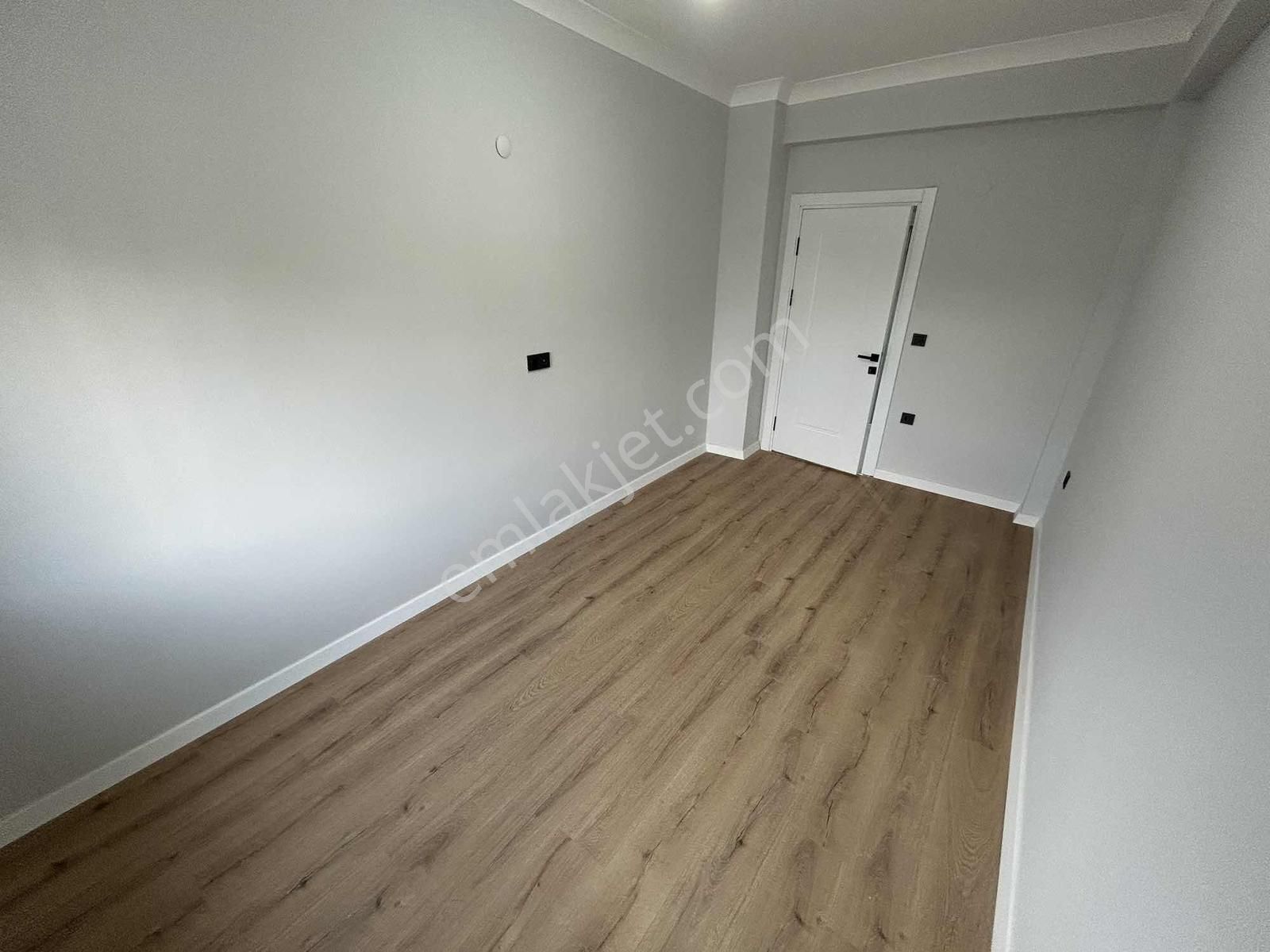 Onmax Kocacami'de Satılık 2+1 Ebeveyn Banyolu Daire - Görsel 6