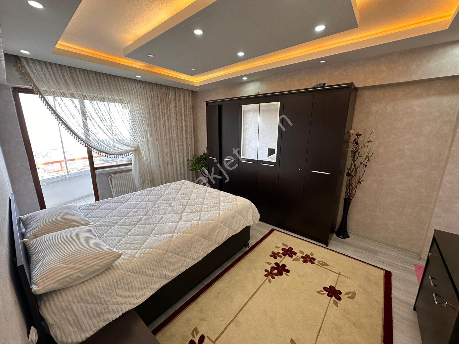 Baglum Sitede Lüx Yapılı Katta Asansörlü 3+1 - Görsel 16